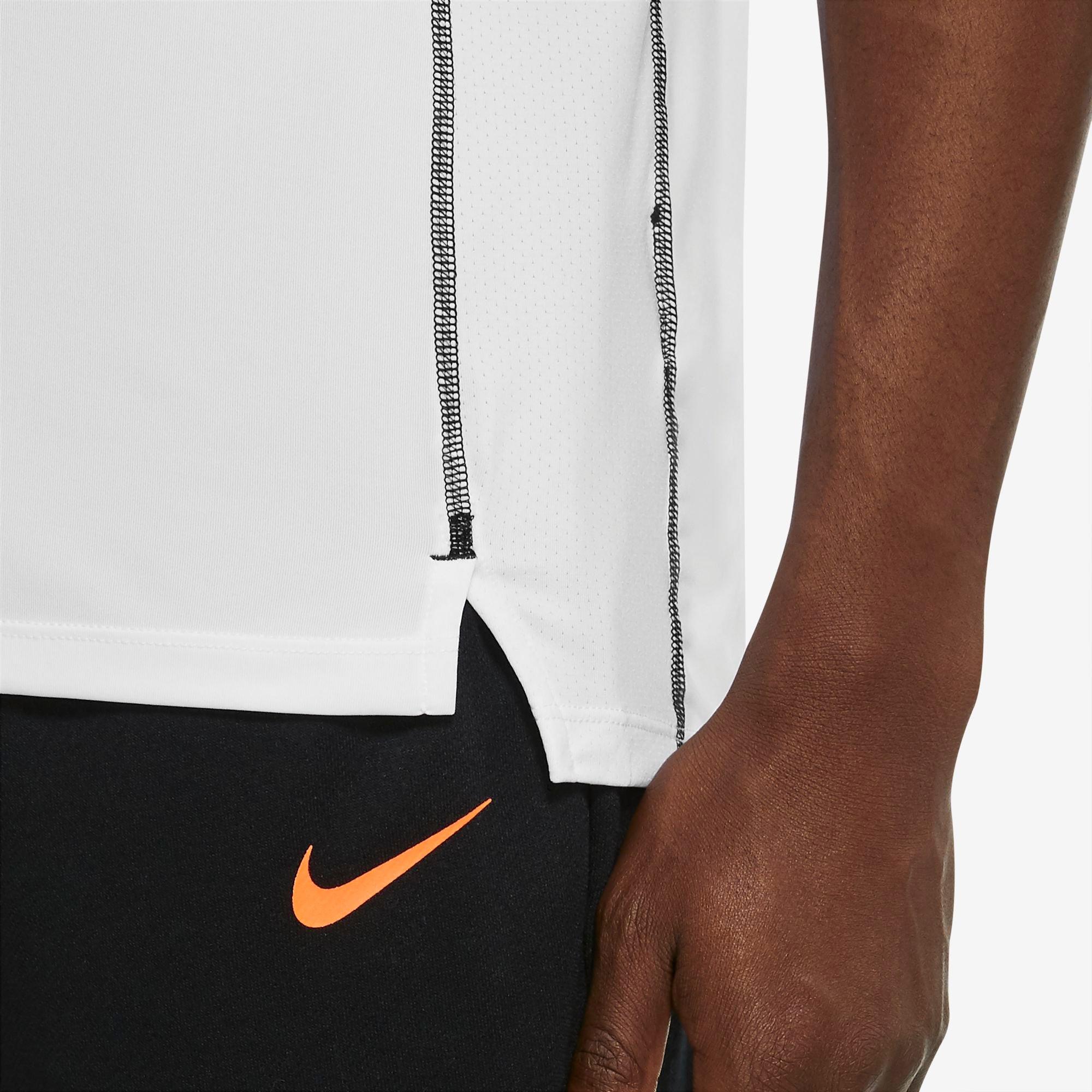 Nike Pro Dri-FIT Men's Slim Fit Sleeveless Top.