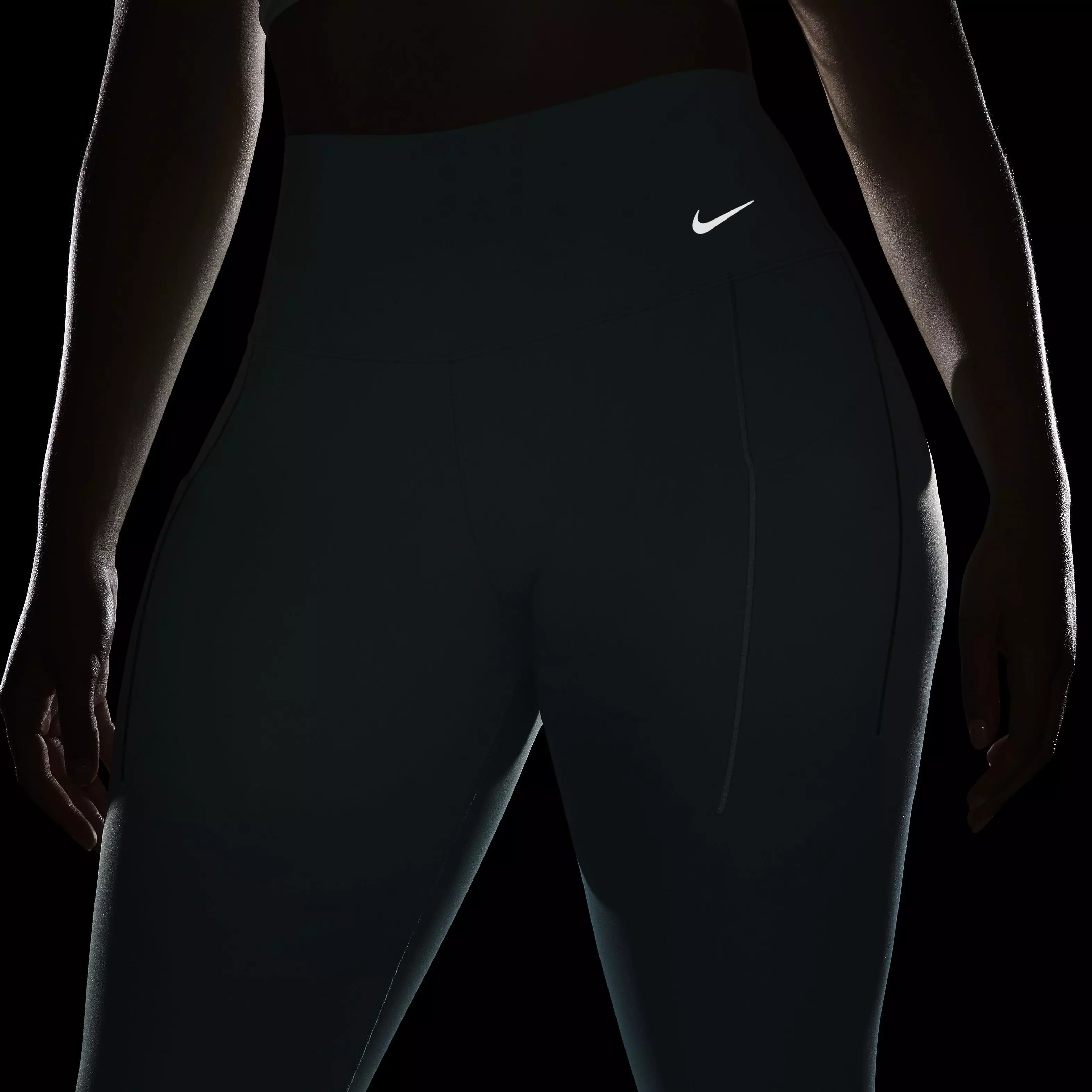 Nike Women's Dri-FIT Universa Medium Support High-Rise 7/8 Leggings with Pockets - AQUA