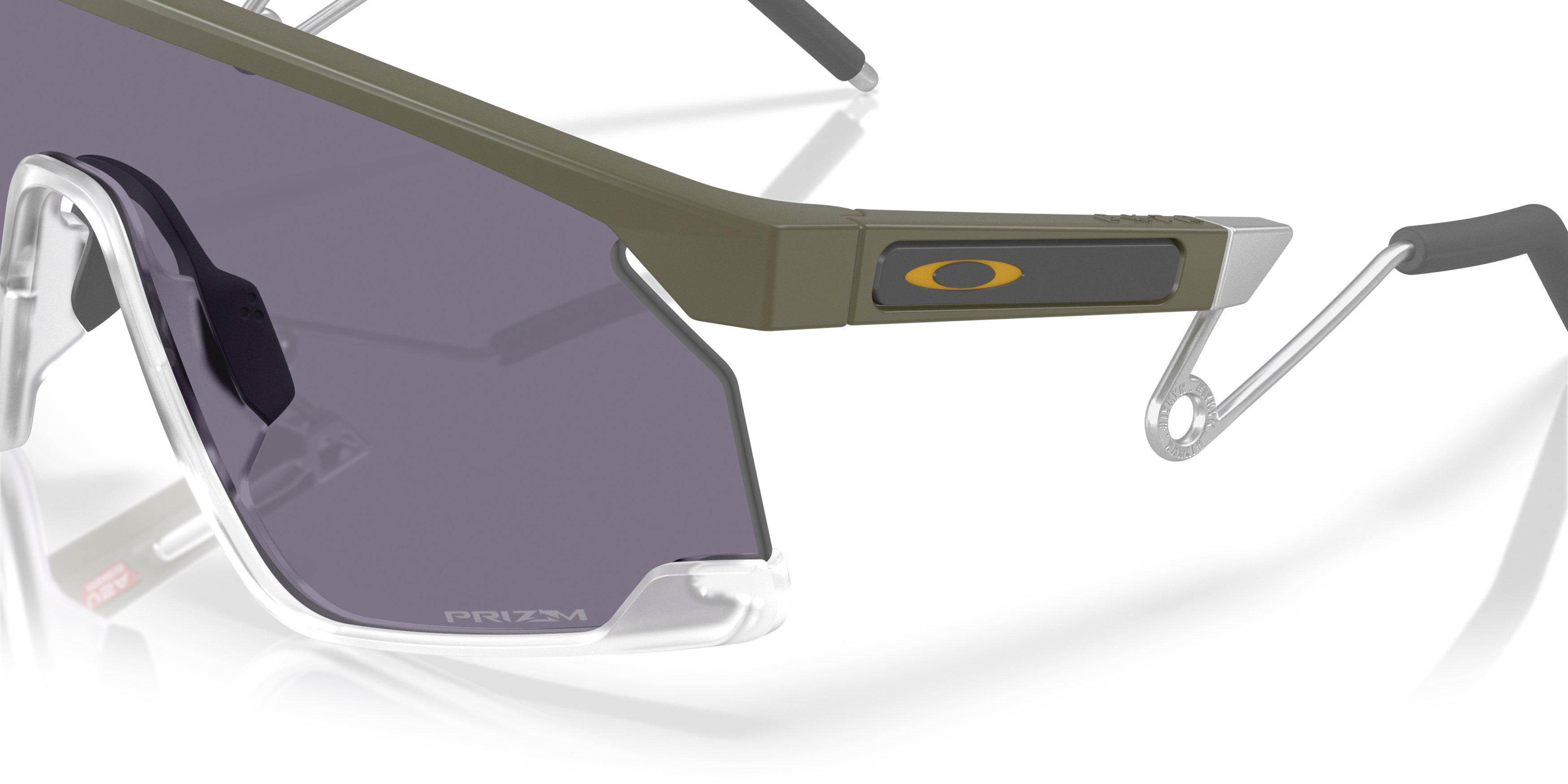 Oakley BXTR Prizm Grey Sunglasses - Matte Moss - GREEN/GREY Thumbnail View 5