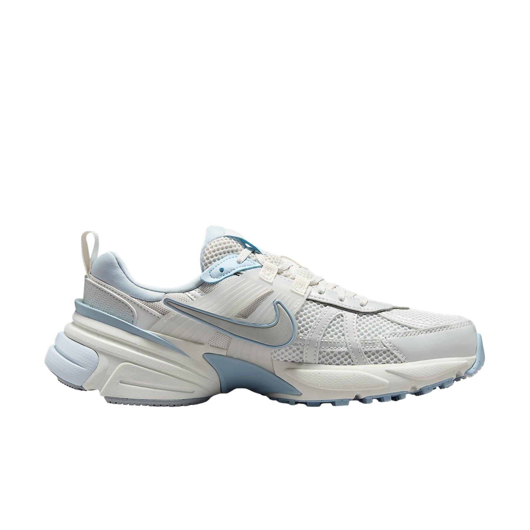 Nike V2K Run "Platinum Tint/Summit White/Light Smoke Grey/Platinum Tint" Women's Shoe - PLATINUM/WHITE/LT GREY/PLATINUM Thumbnail View 1