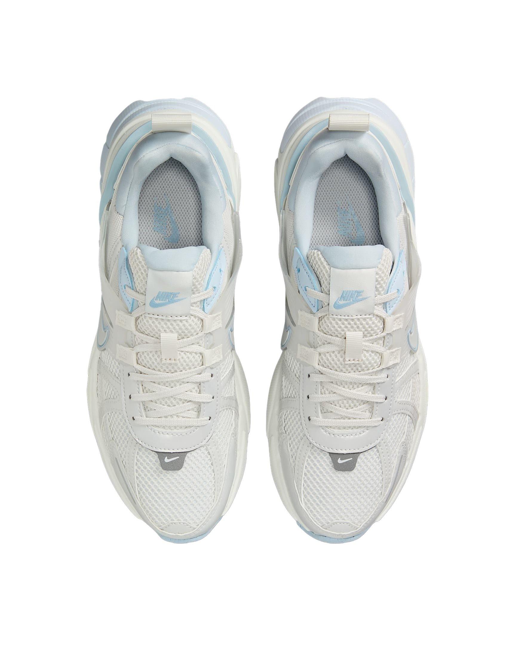 Nike V2K Run "Platinum Tint/Summit White/Light Smoke Grey/Platinum Tint" Women's Shoe - PLATINUM/WHITE/LT GREY/PLATINUM Thumbnail View 4