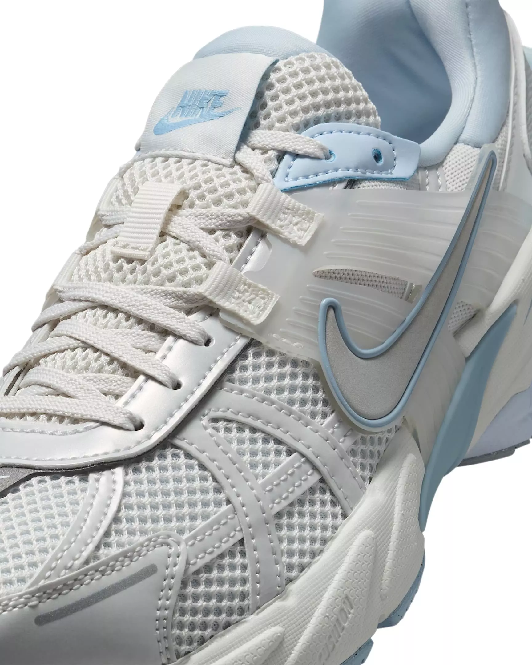 Nike V2K Run "Platinum Tint/Summit White/Light Smoke Grey/Platinum Tint" Women's Shoe - PLATINUM/WHITE/LT GREY/PLATINUM