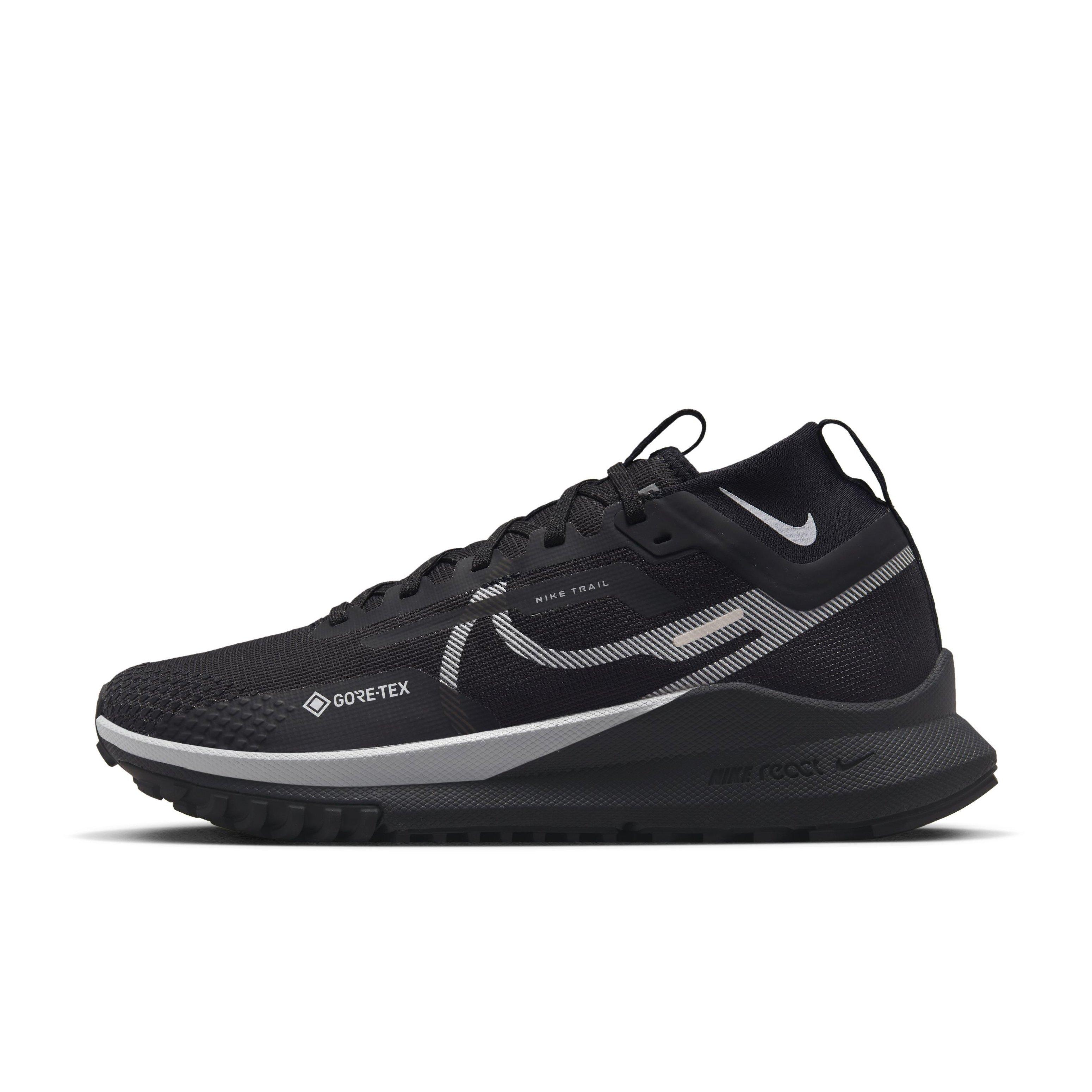 Nike Pegasus Trail 4 GORE-TEX "Black/Wolf Grey/Reflect Silver" Women's Trail Running Shoe - BLACK/GREY/SILVER Thumbnail View 2