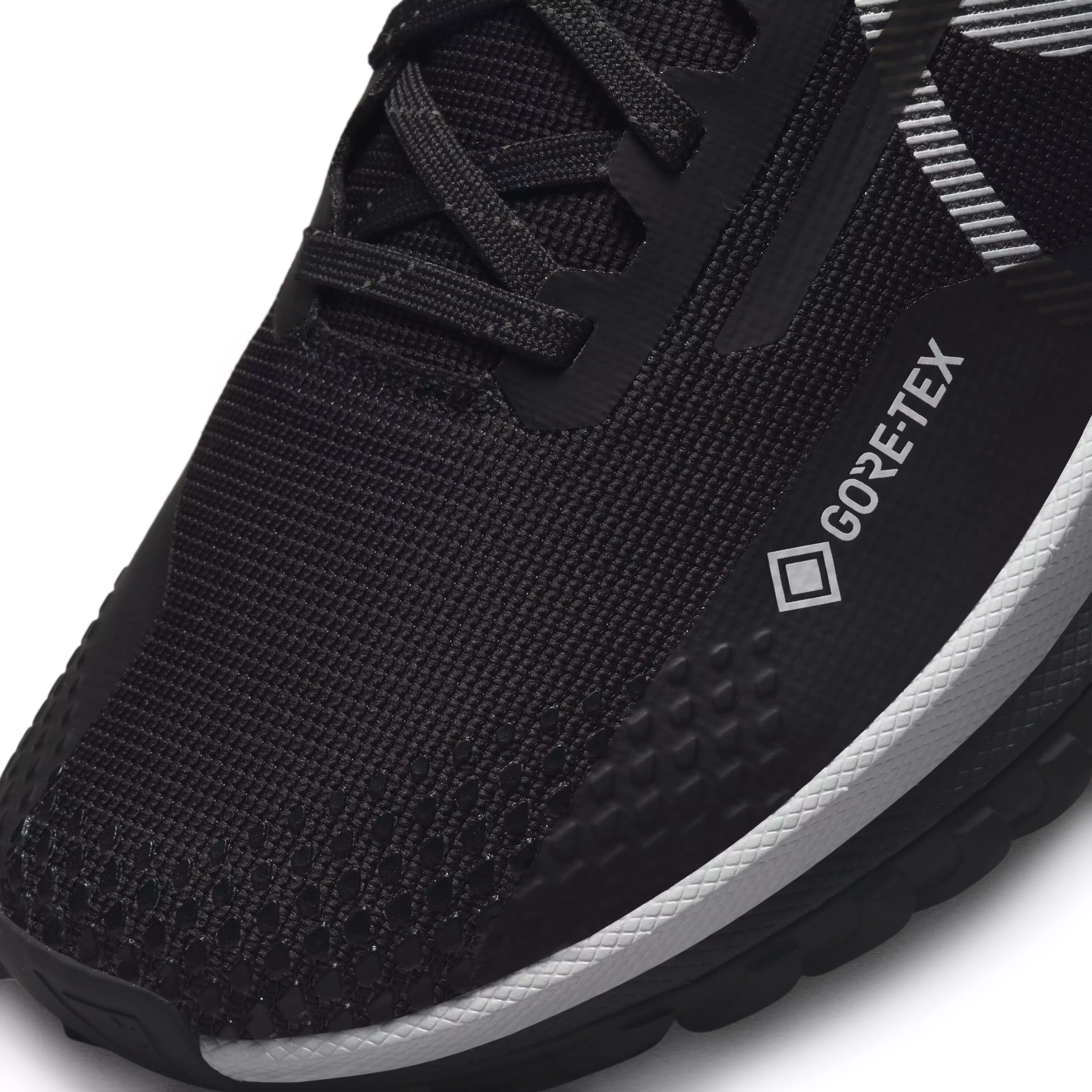 Nike Pegasus Trail 4 GORE-TEX "Black/Wolf Grey/Reflect Silver" Women's Trail Running Shoe - BLACK/GREY/SILVER