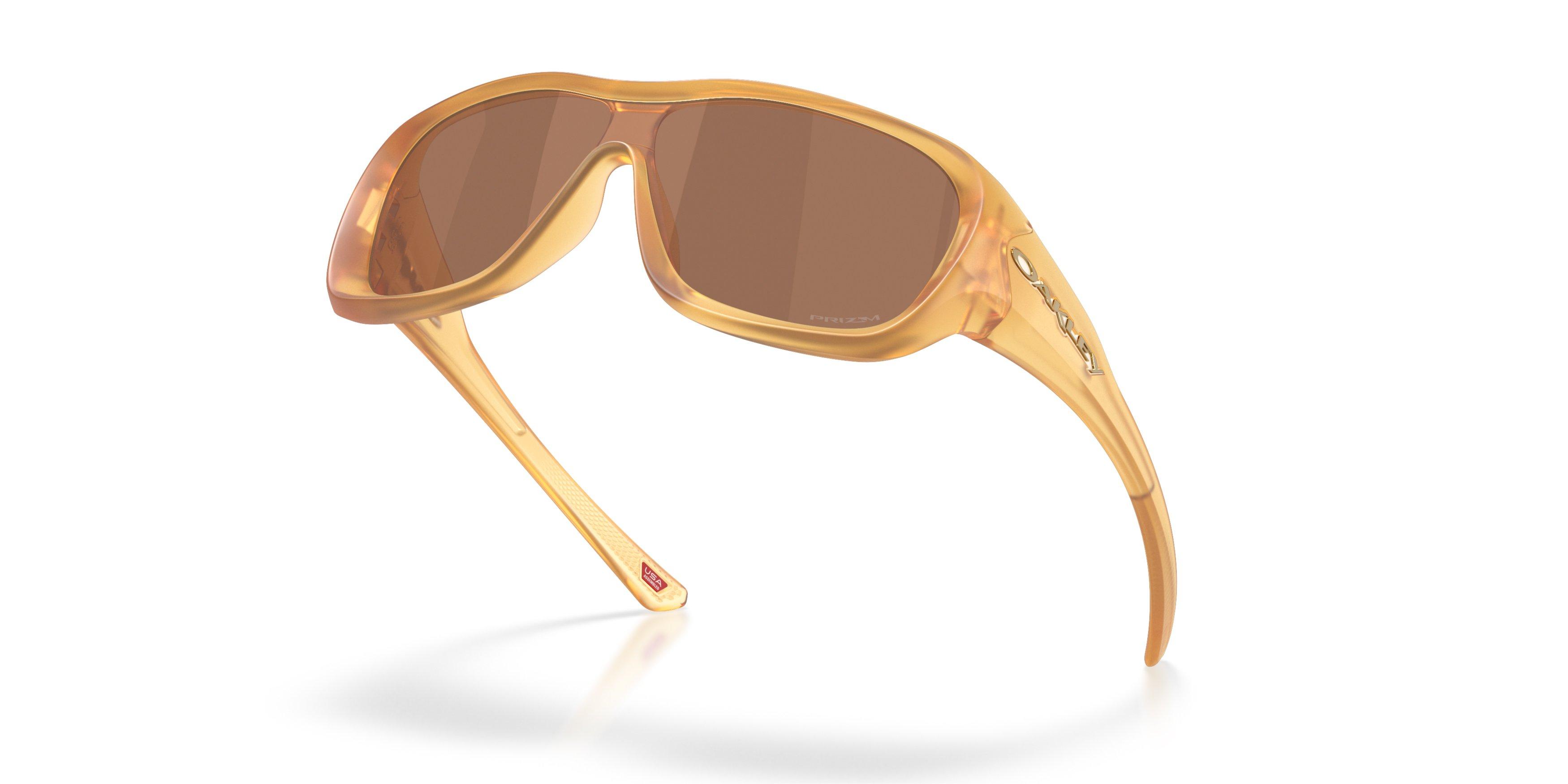 Oakley De La Salle Prizm Tungsten Sunglasses - Yellow Matte Translucent - YELLOW/BROWN Thumbnail View 4