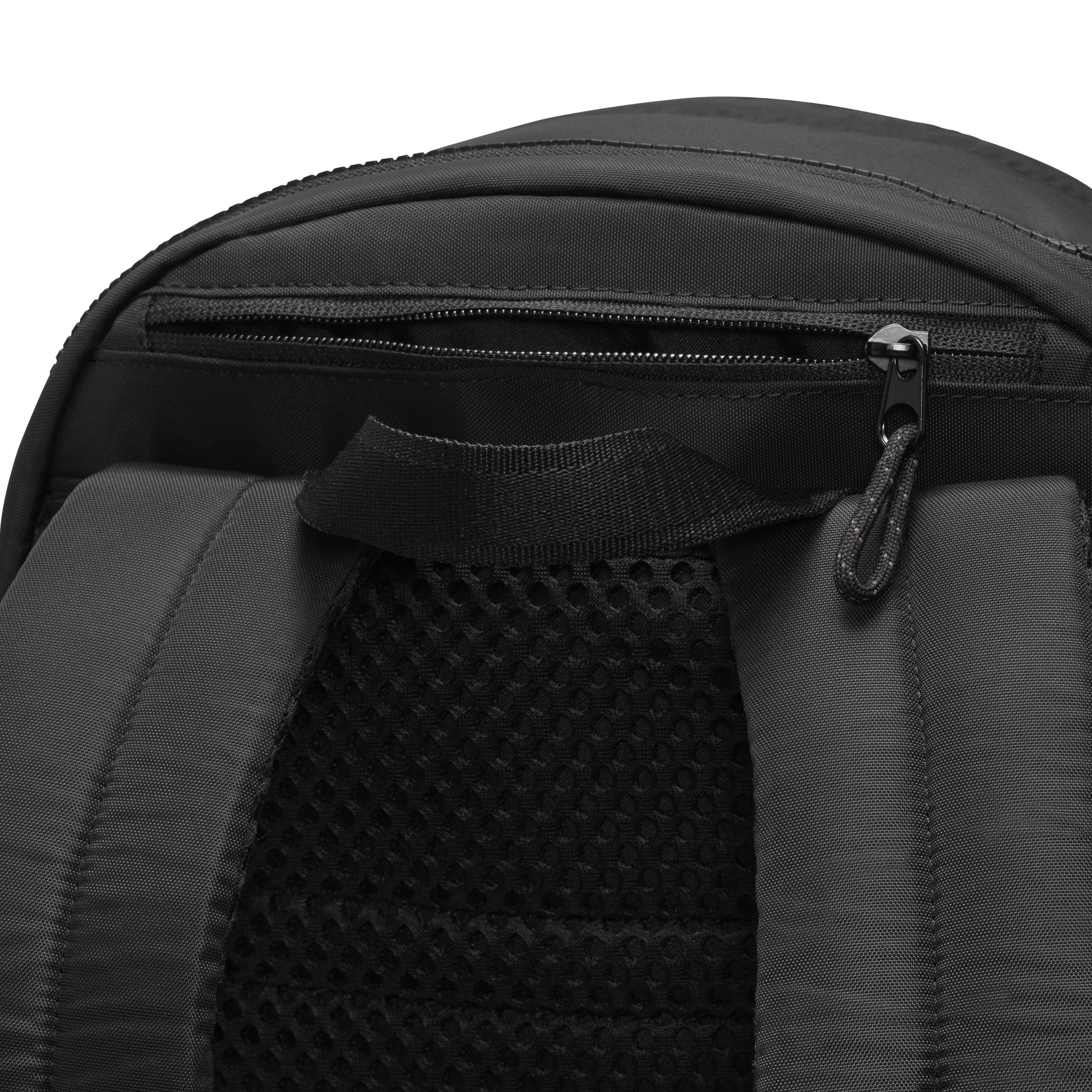 Nike Sportswear Essentials Backpack (20L)​-Black