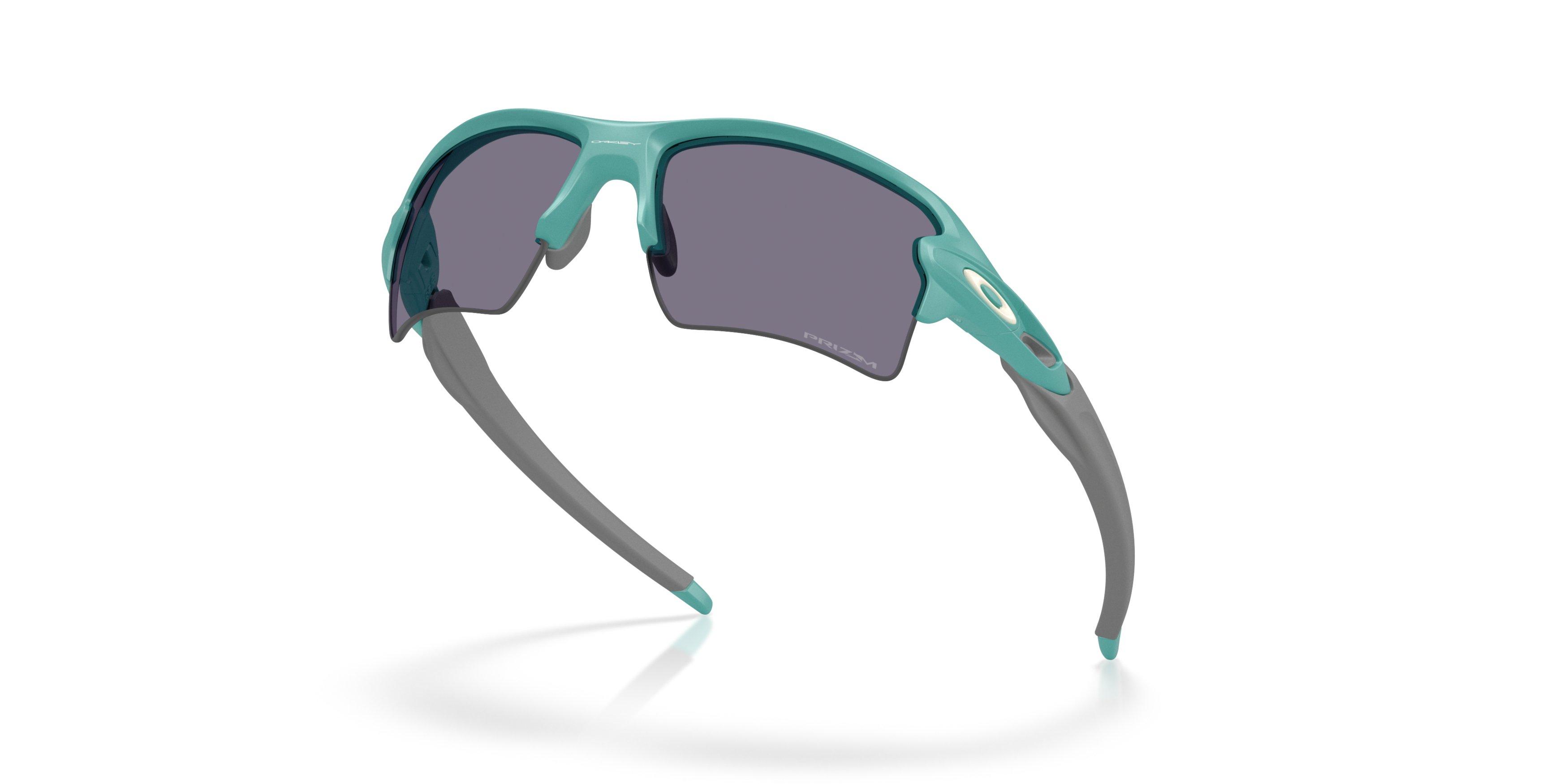 Oakley Flax 2.0 XL Prizm Grey Sunglasses - Matte Pacific - BLUE/GREY Thumbnail View 4