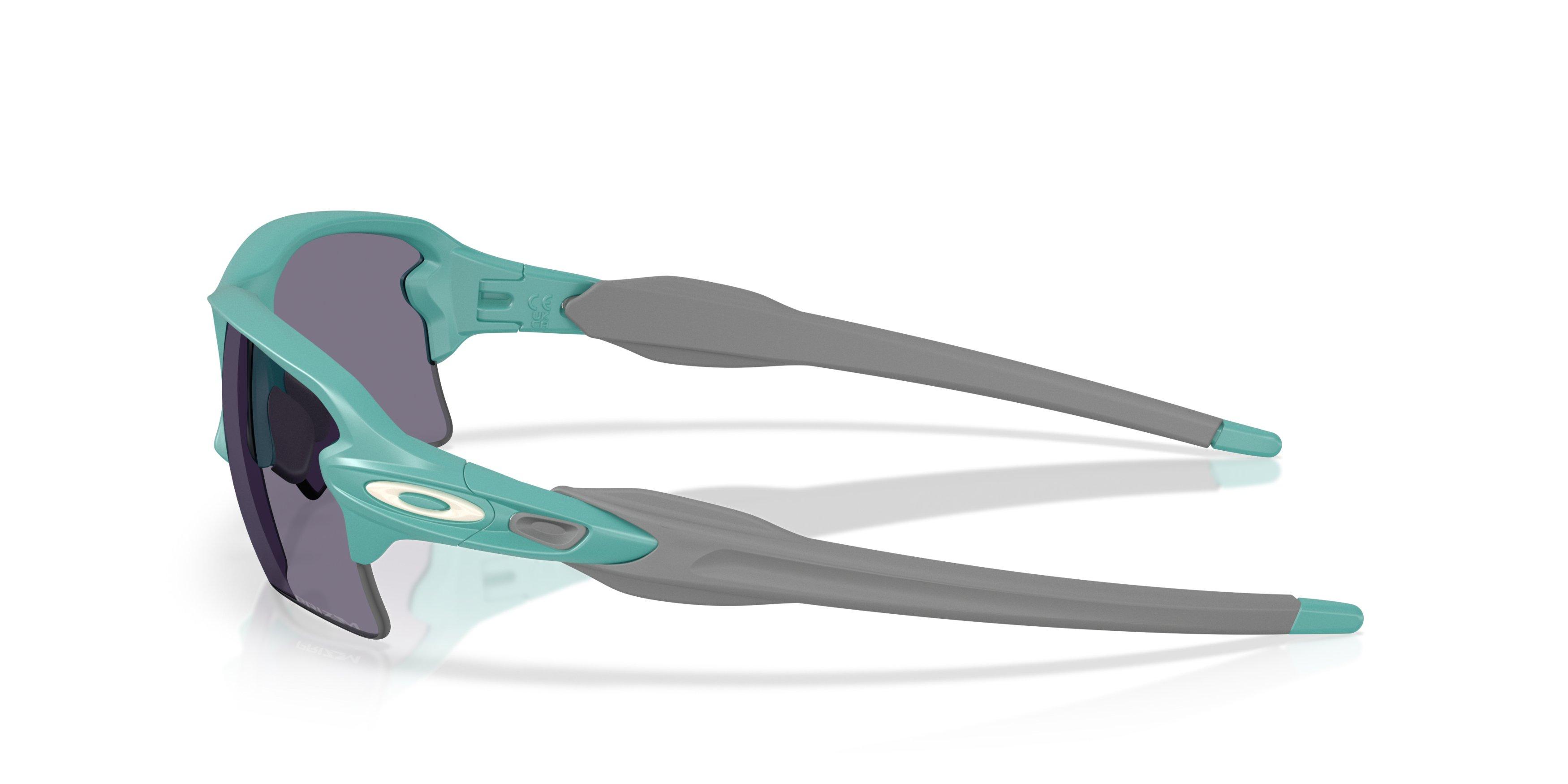 Oakley Flax 2.0 XL Prizm Grey Sunglasses - Matte Pacific - BLUE/GREY Thumbnail View 8