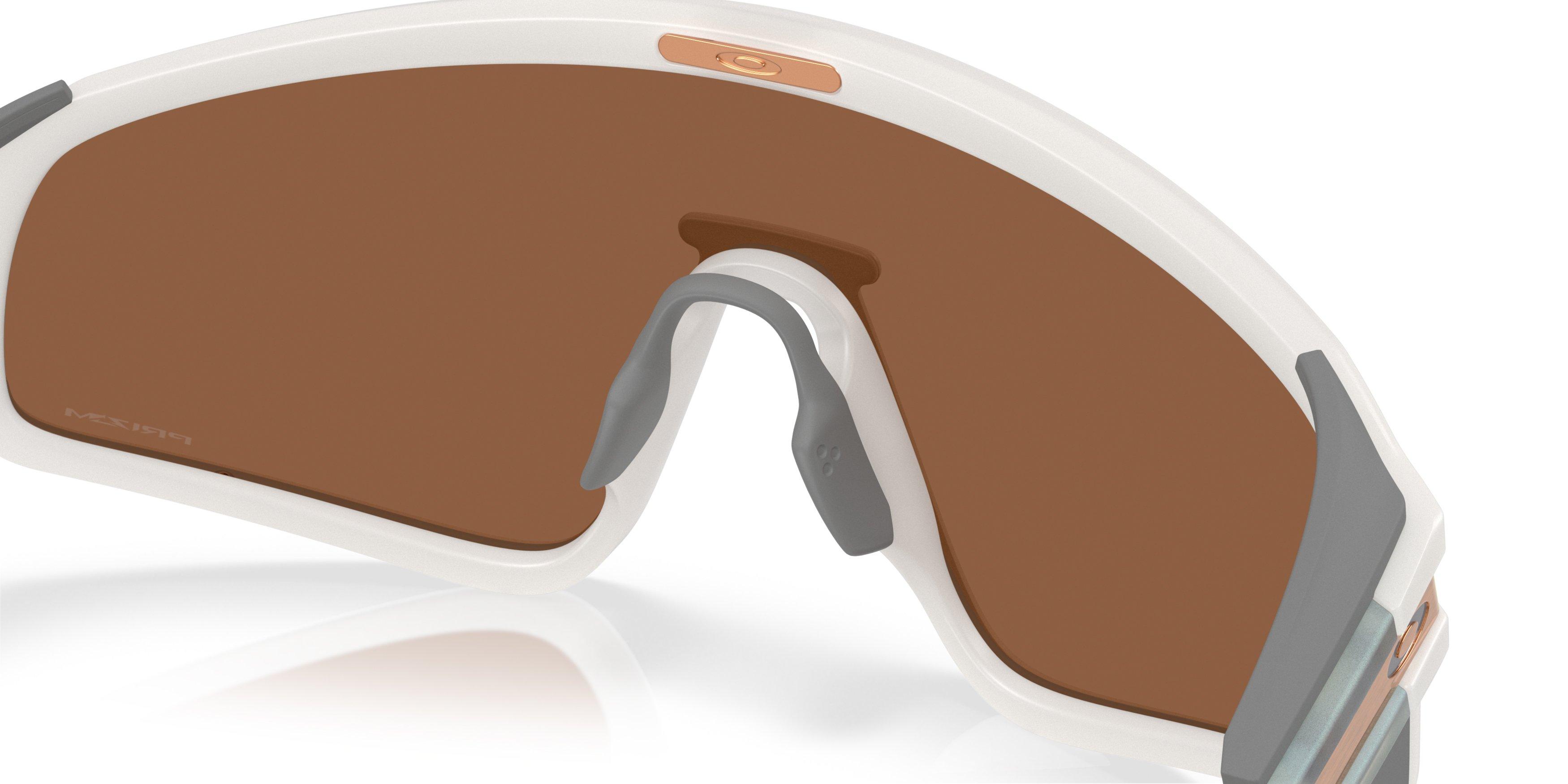 Oakley Latch Panel Prizm Tungsten Sunglasses - Transparent Mist - WHITE/BROWN Thumbnail View 6