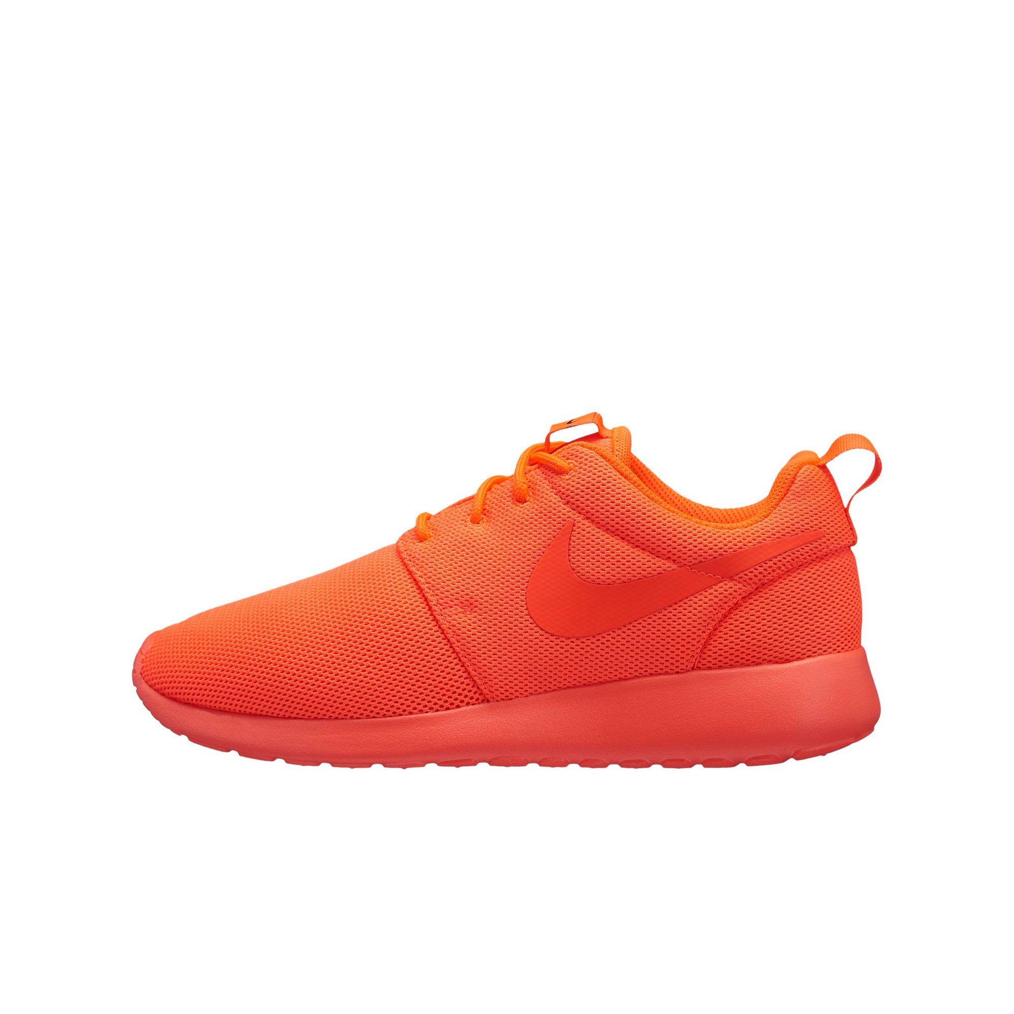 nike roshe one total crimson