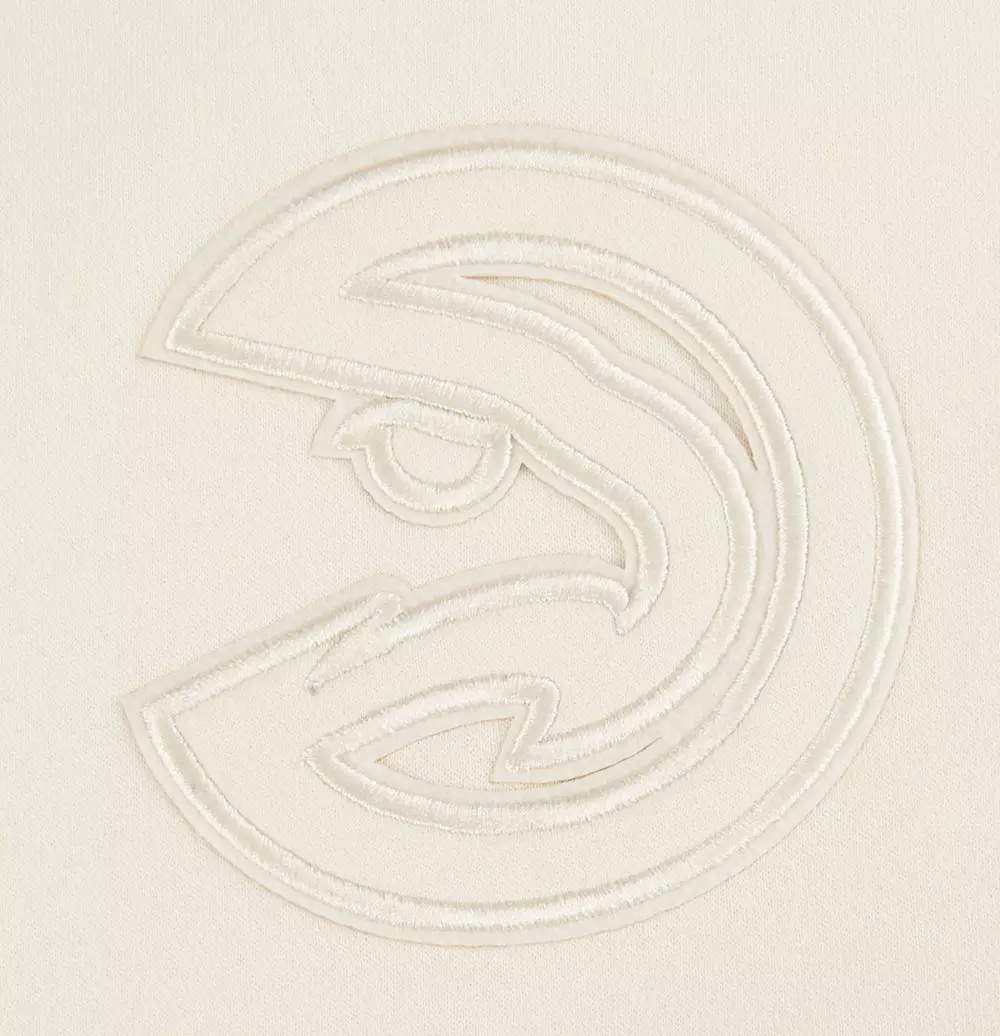 Pro Standard Big Boys' NBA​ Atlanta Hawks​ Fleece Crewneck Sweatshirt - Cream - CREAM