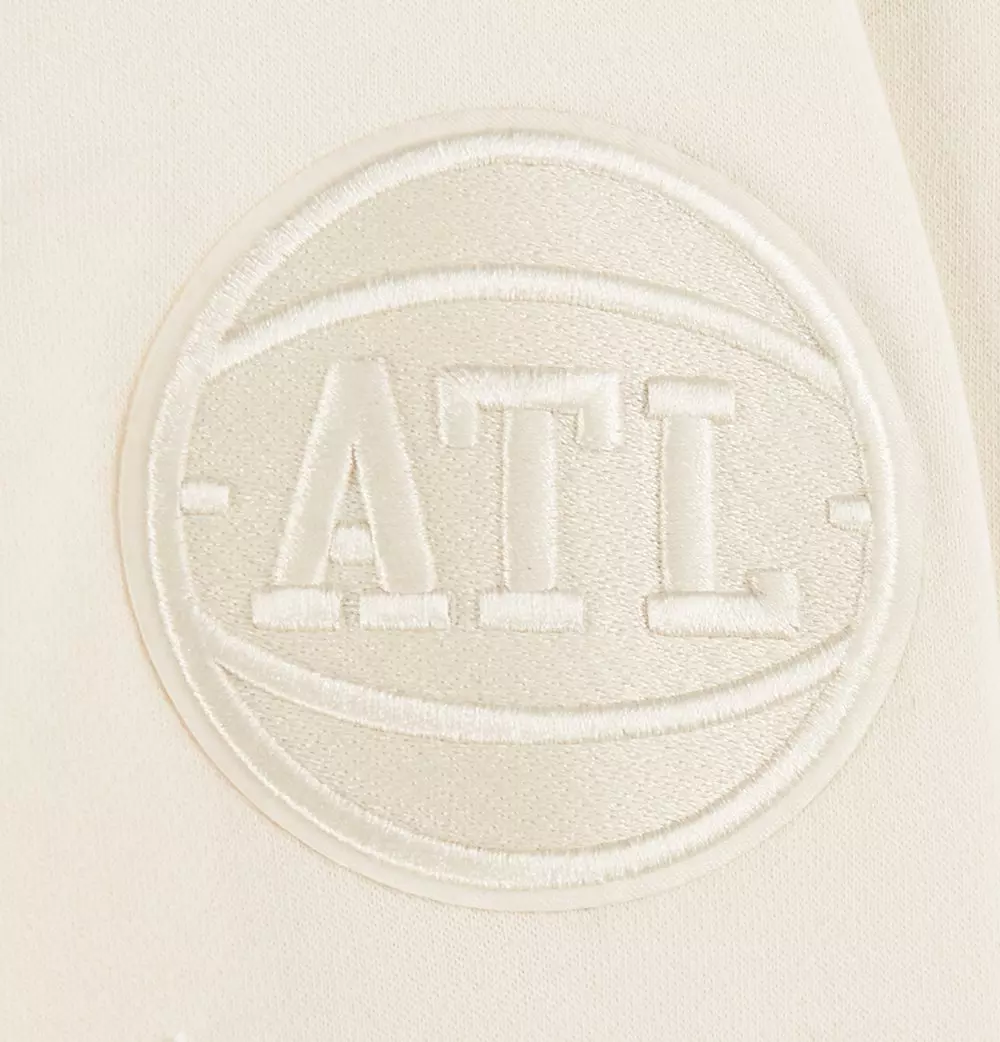 Pro Standard Big Boys' NBA​ Atlanta Hawks​ Fleece Crewneck Sweatshirt -Cream - CREAM