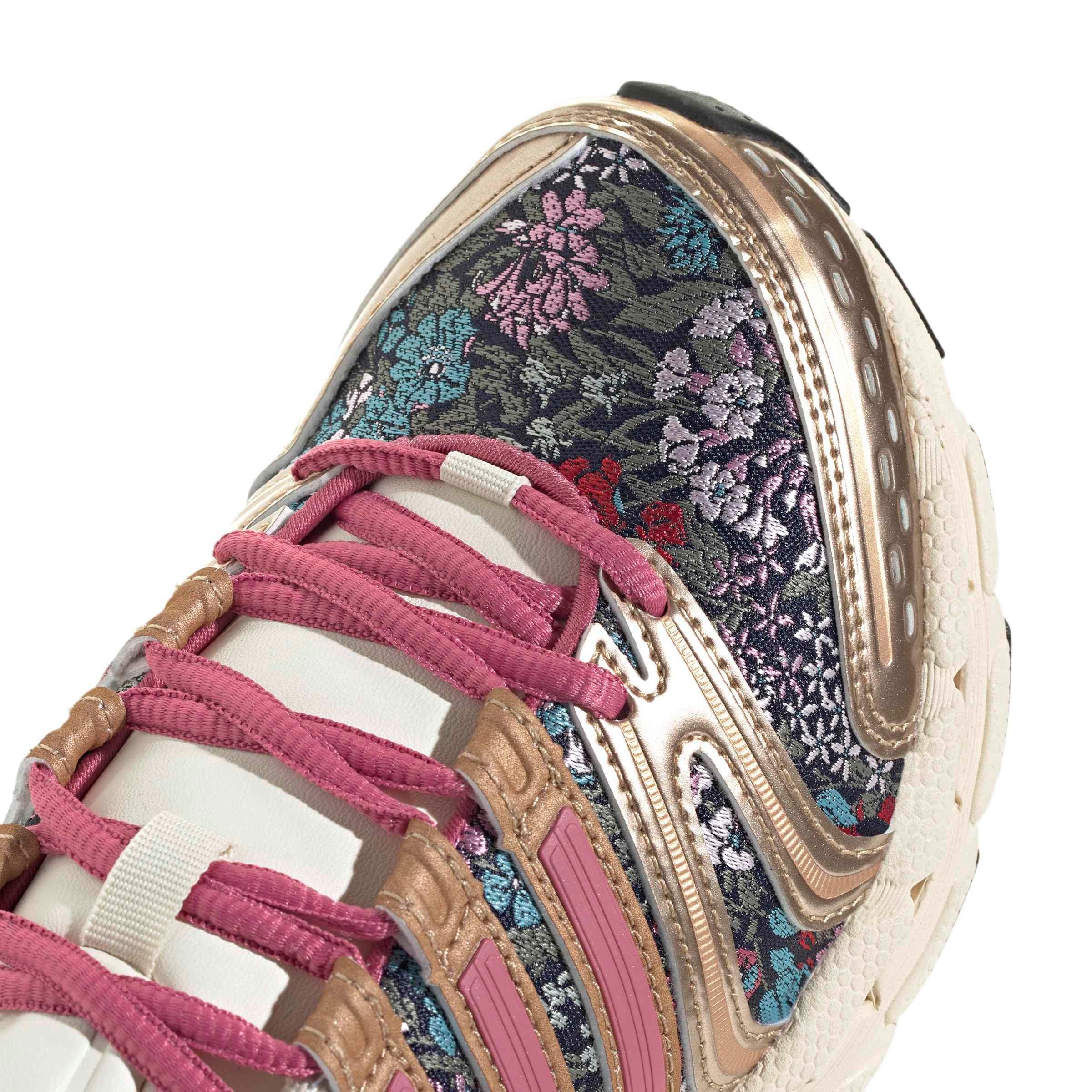 adidas Originals Liberty London Adistar Control 5 "Cream/Magenta/Black" Grade School Girls' Shoe - CREAM/MAGENTA/BLACK