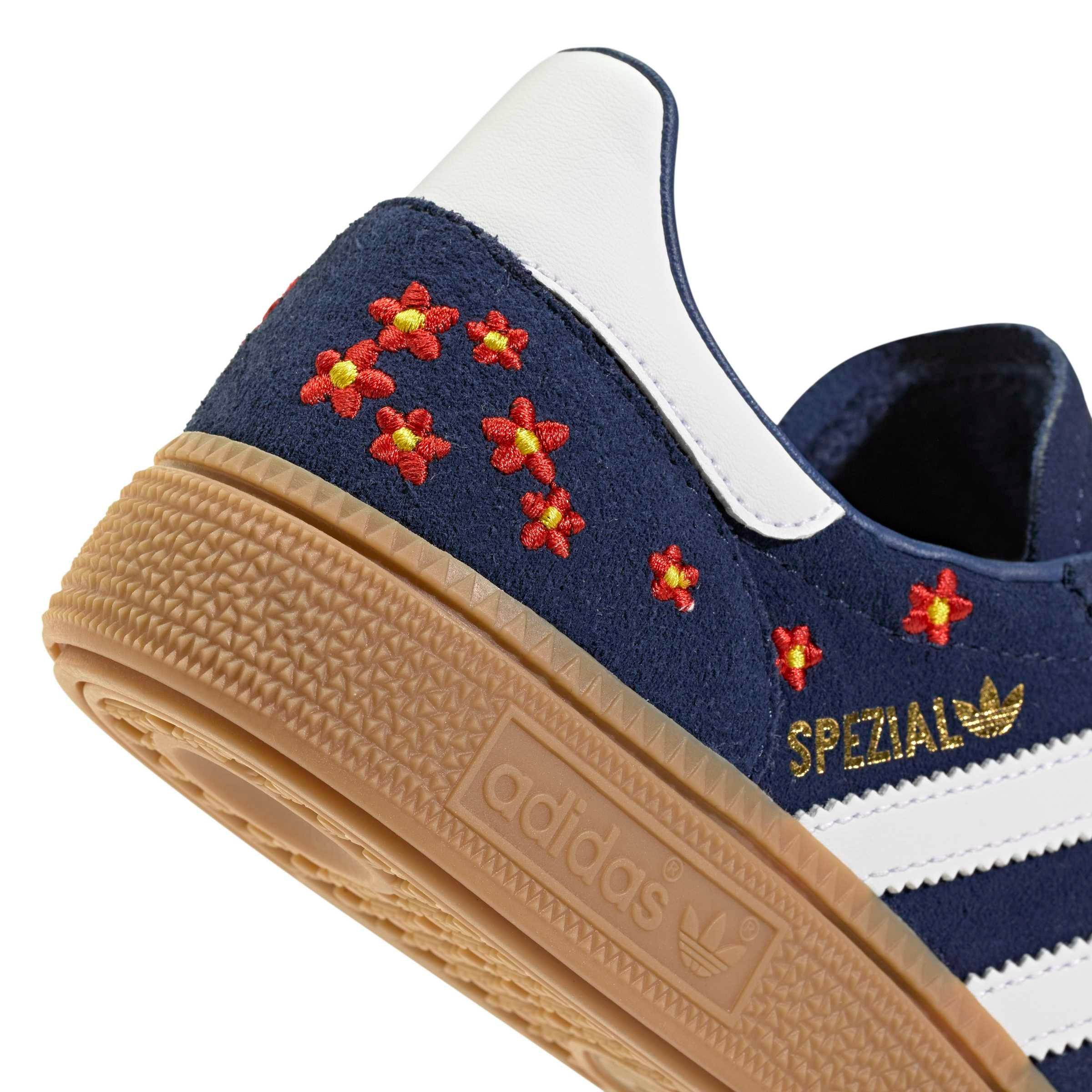adidas Originals Handball Spezial "Dark Blue/Ftwr White/Gum 4" Grade School Girls' Shoe - DK BLUE/WHITE/GUM
