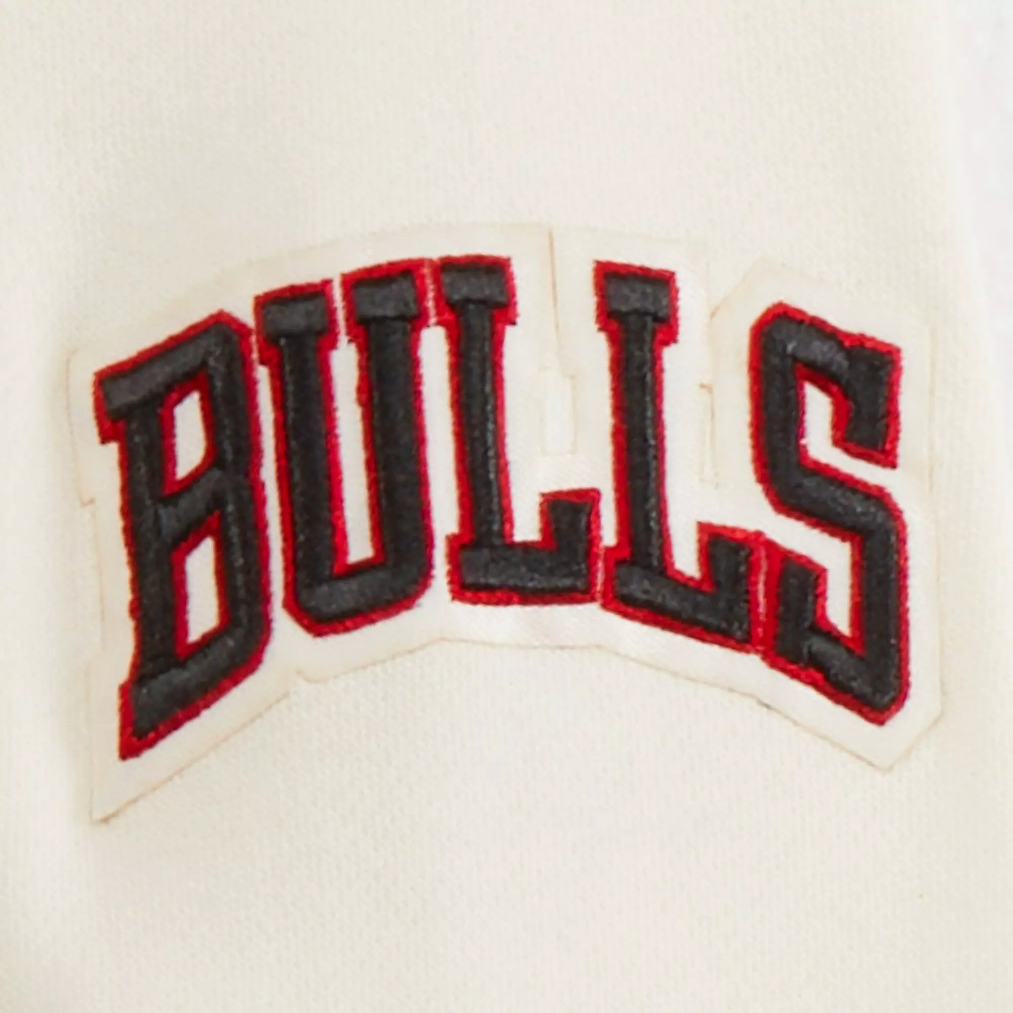 Pro Standard Toddler Boys' NBA Chicago Bulls Retro Classic Rib Fleece PO Hoodie -Cream/Red - CREAM/RED