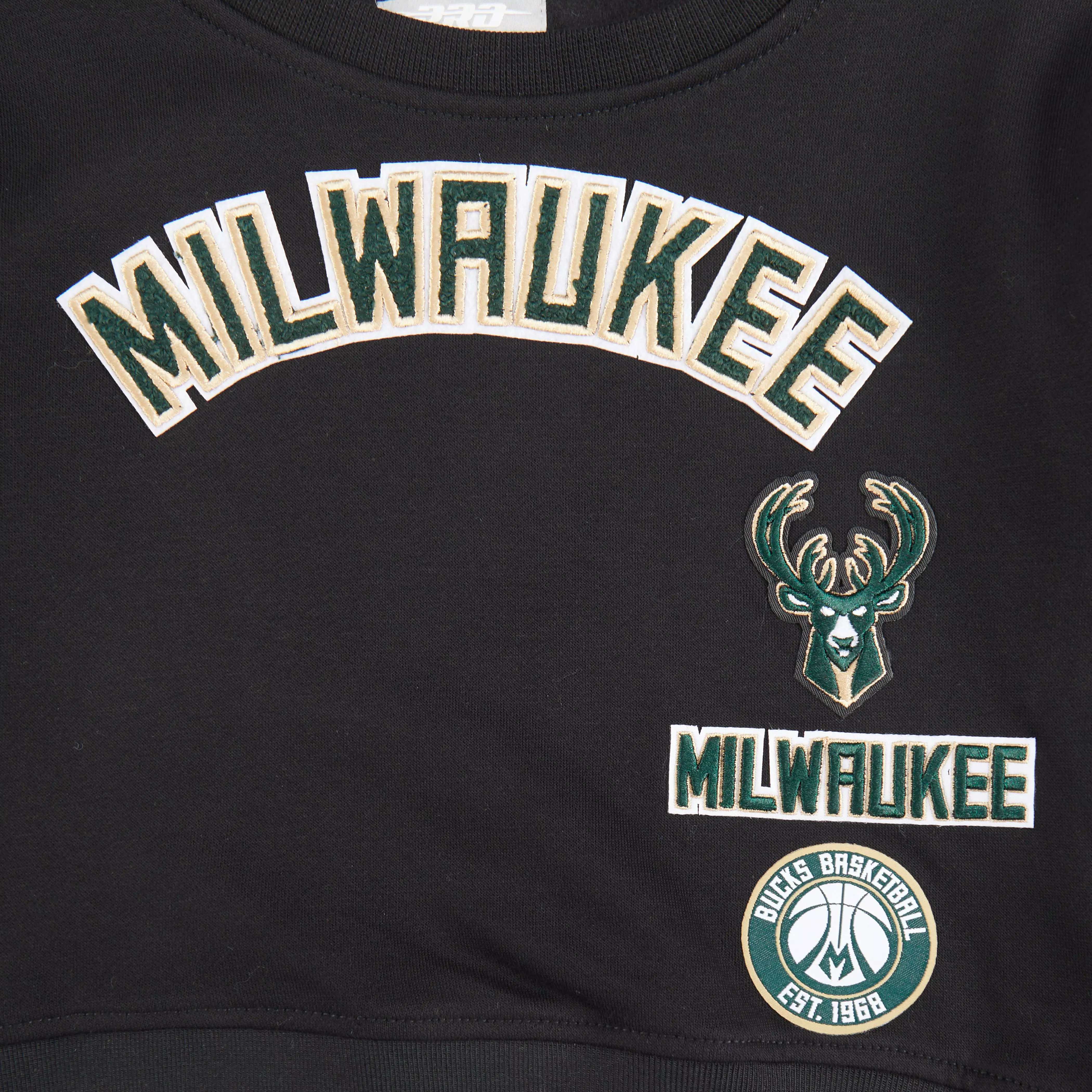 Pro Standard Little Girls' NBA Milwaukee Bucks Retro Classic​​ Sweatshirt -Black - BLACK