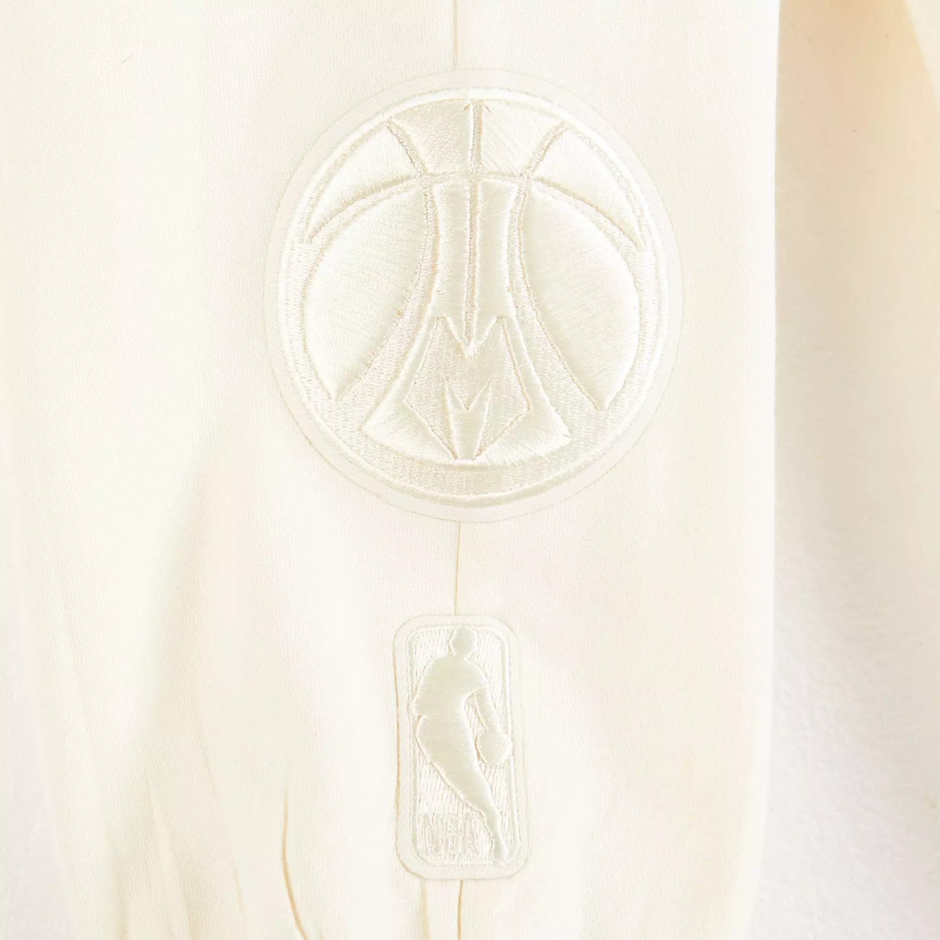 Pro Standard Big Boys' NBA Milwaukee Bucks Neutral Fleece Sweatpants - Cream - CREAM