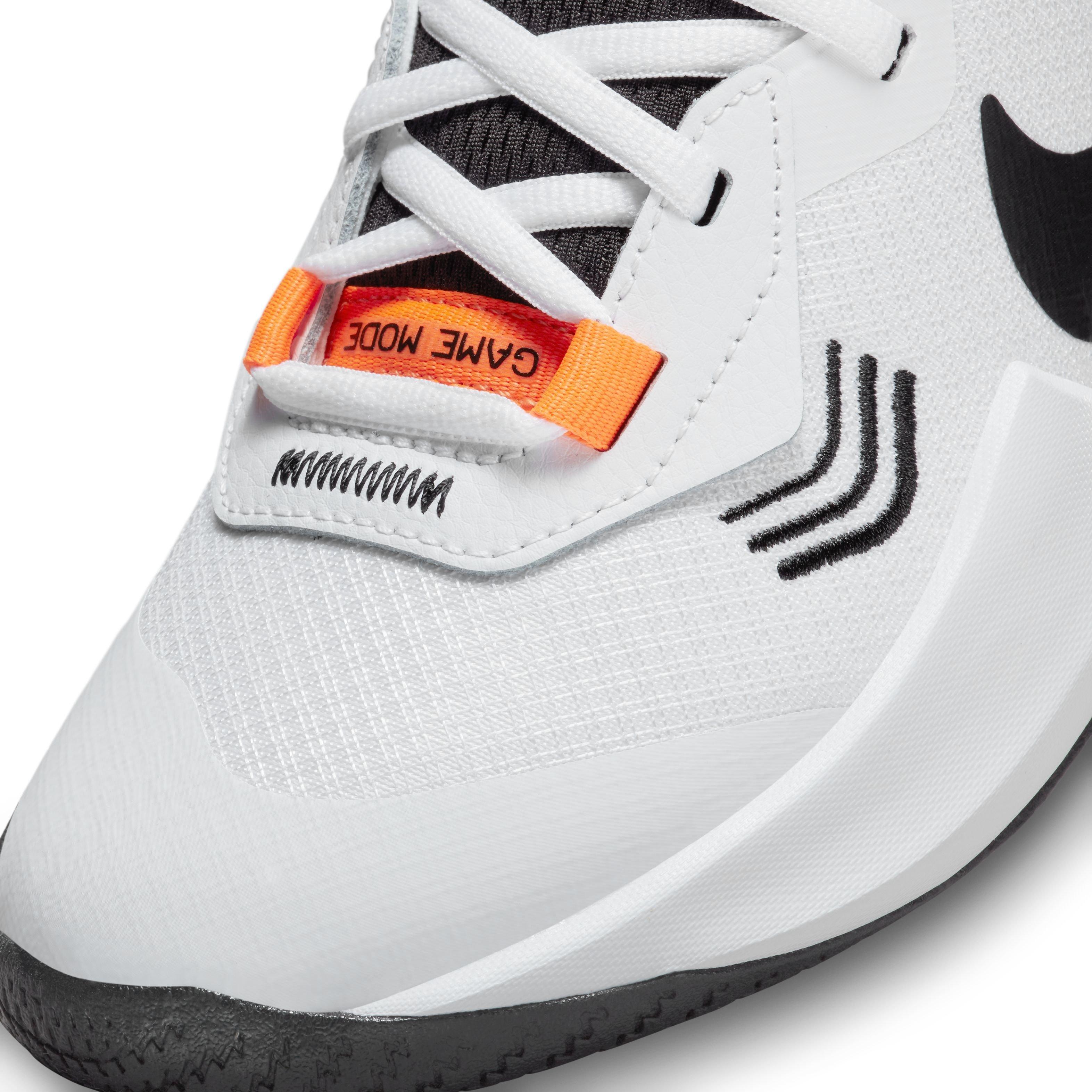 Normaal gesproken joggen Stun Nike Air Zoom Crossover "White/Black/Safety Orange/Total Orange" Grade  School Boys' Basketball Shoe