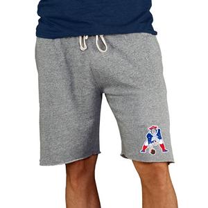 College Concepts Men's New England Patriots Mainstream NFL Retro Logo Shorts