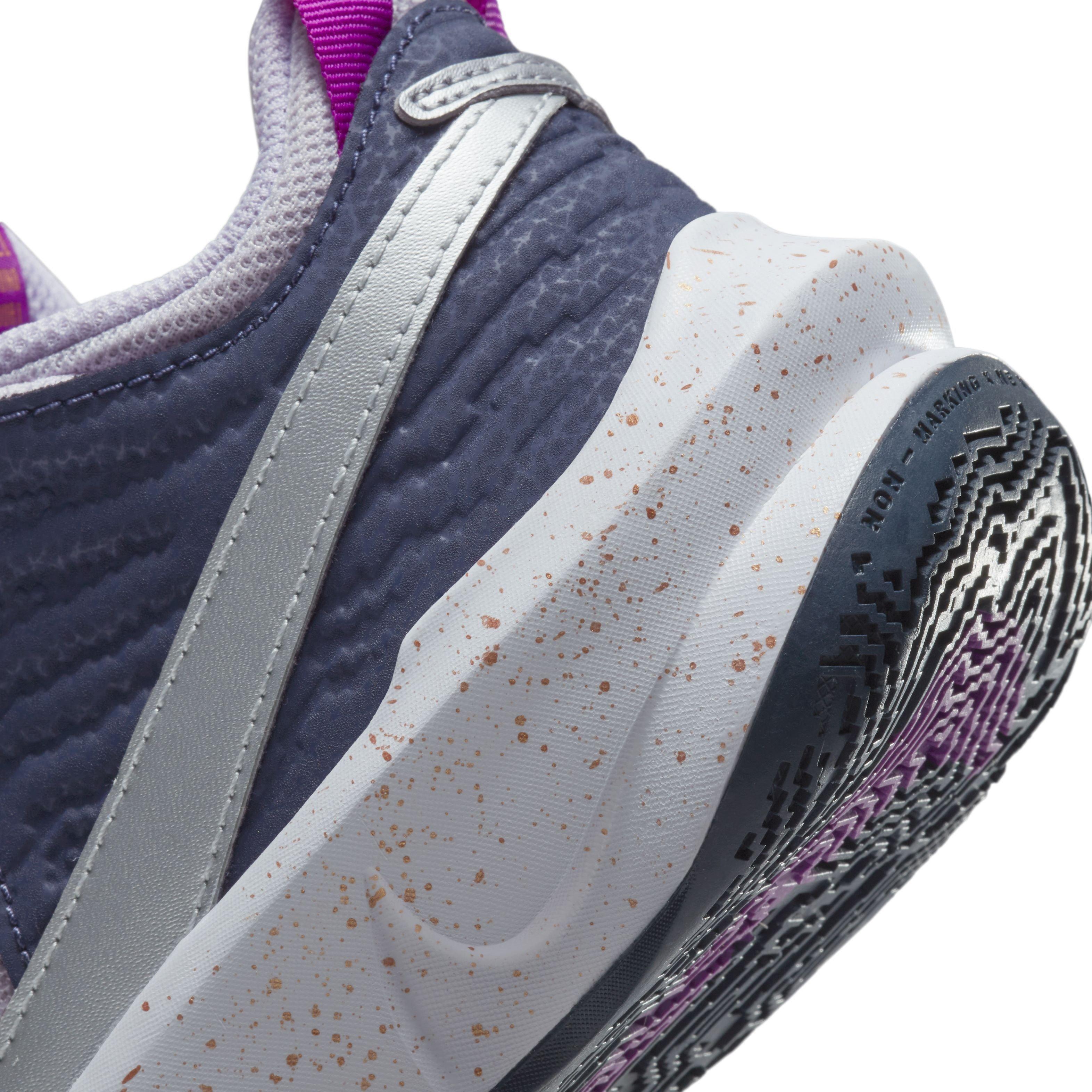 Nike Team Hustle D 10 SE "Barely Grape/Metallic Silver" Grade School Boys' Basketball Shoe - GRAPE/SILVER Thumbnail View 8