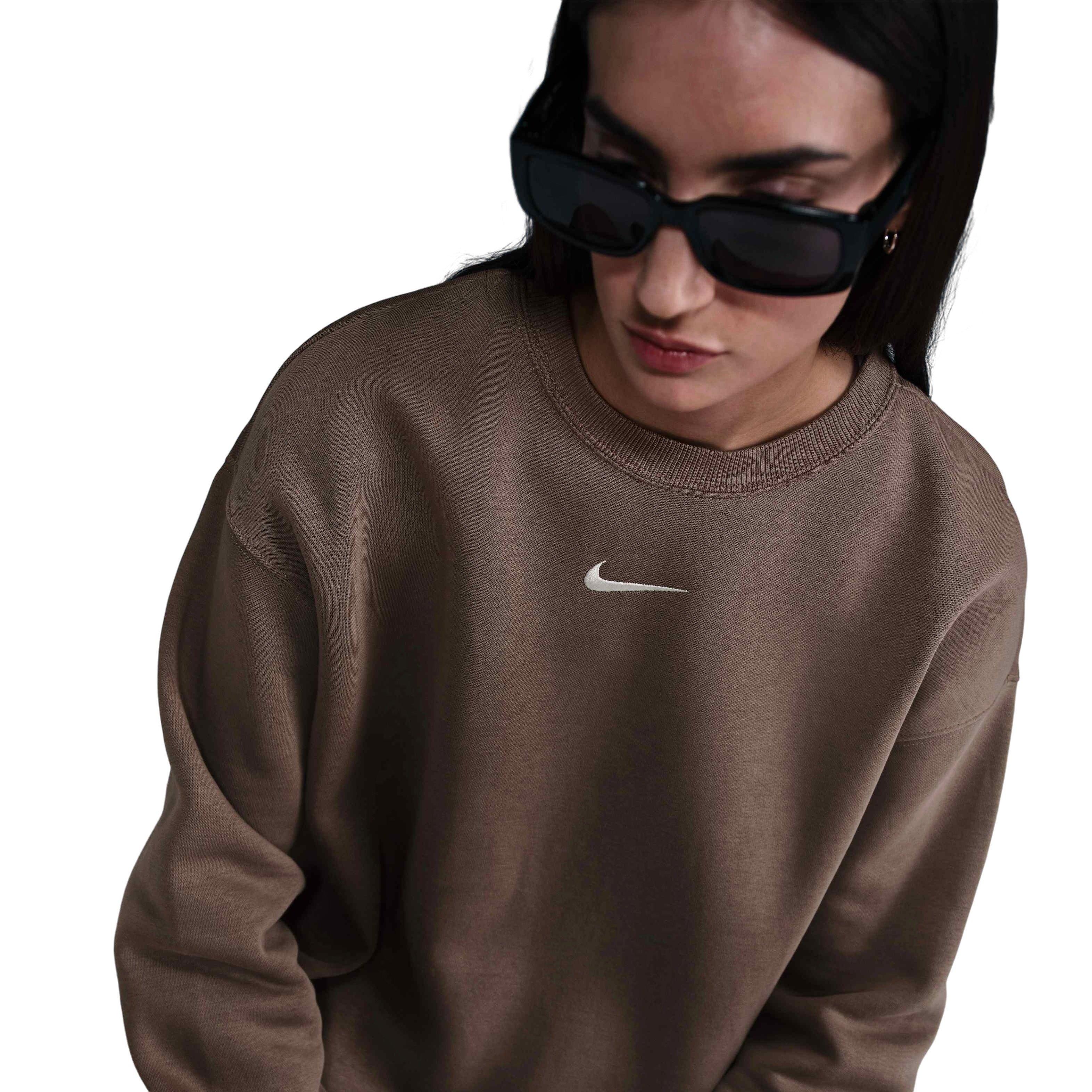 Nike Women's Sportswear Phoenix Fleece Oversized Crewneck Sweatshirt - Brown - BROWN Thumbnail View 3