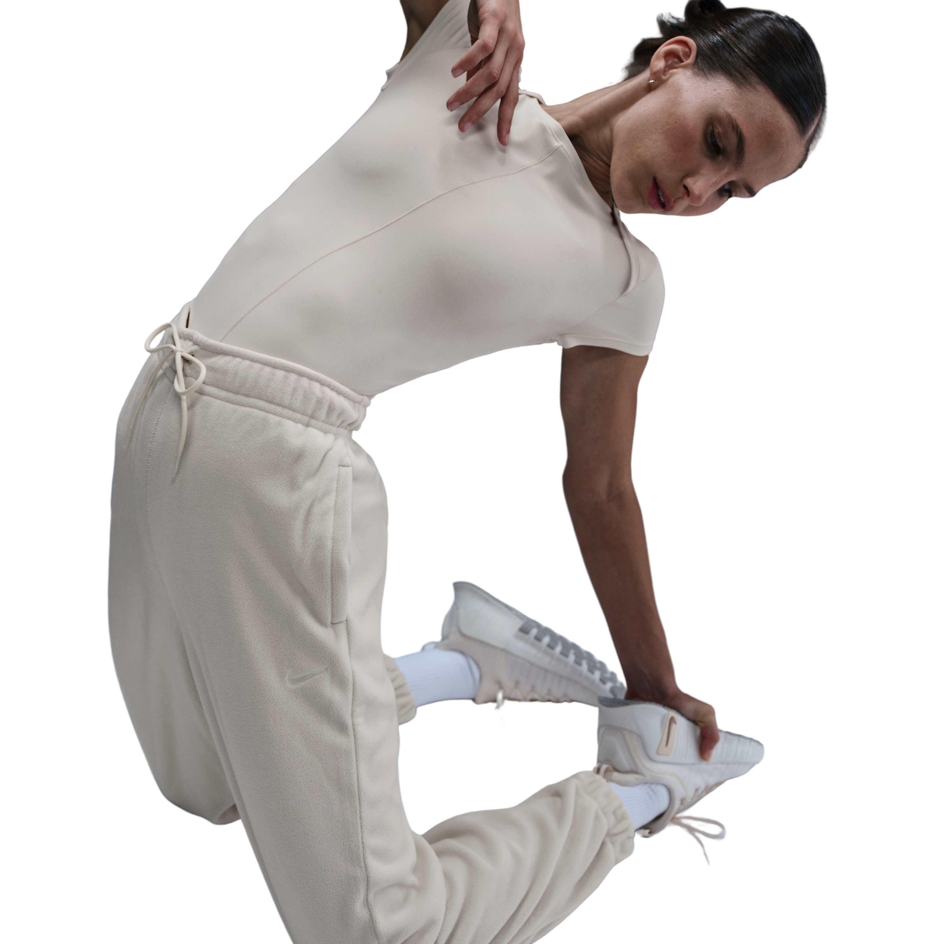 Nike Women's Therma-FIT One Loose Fleece Pants - Brown - BROWN Thumbnail View 3