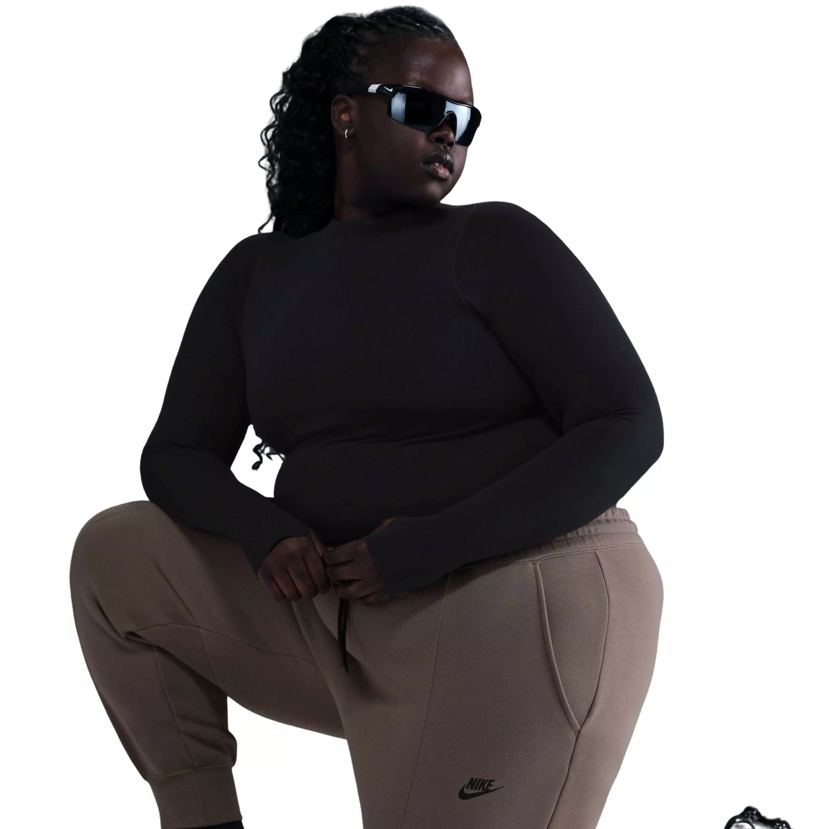 Nike Women's Sportswear Tech Fleece Lightweight Mid-Rise Joggers - Brown - BROWN