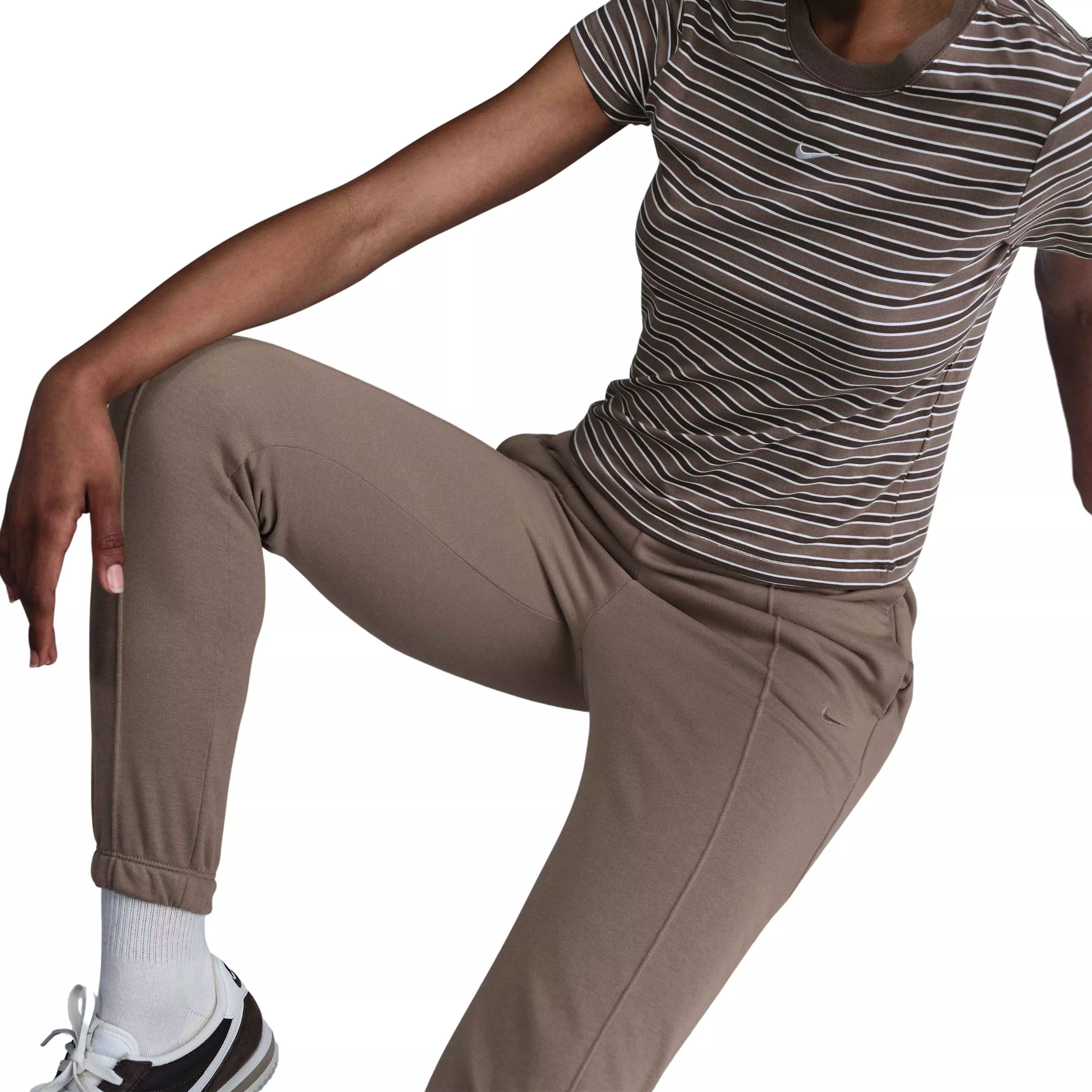 Nike Women's Sportswear Chill Terry Slim High-Waisted French Terry Sweatpants - Brown - BROWN