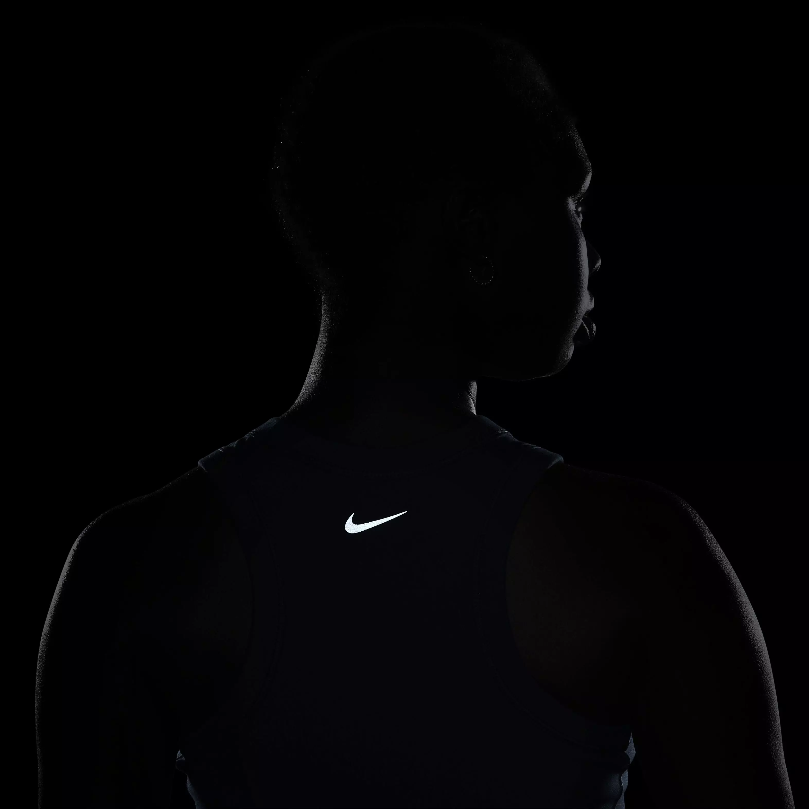 Nike Women's One Fitted Dri-FIT Cropped Tank Top - Blue - BLUE