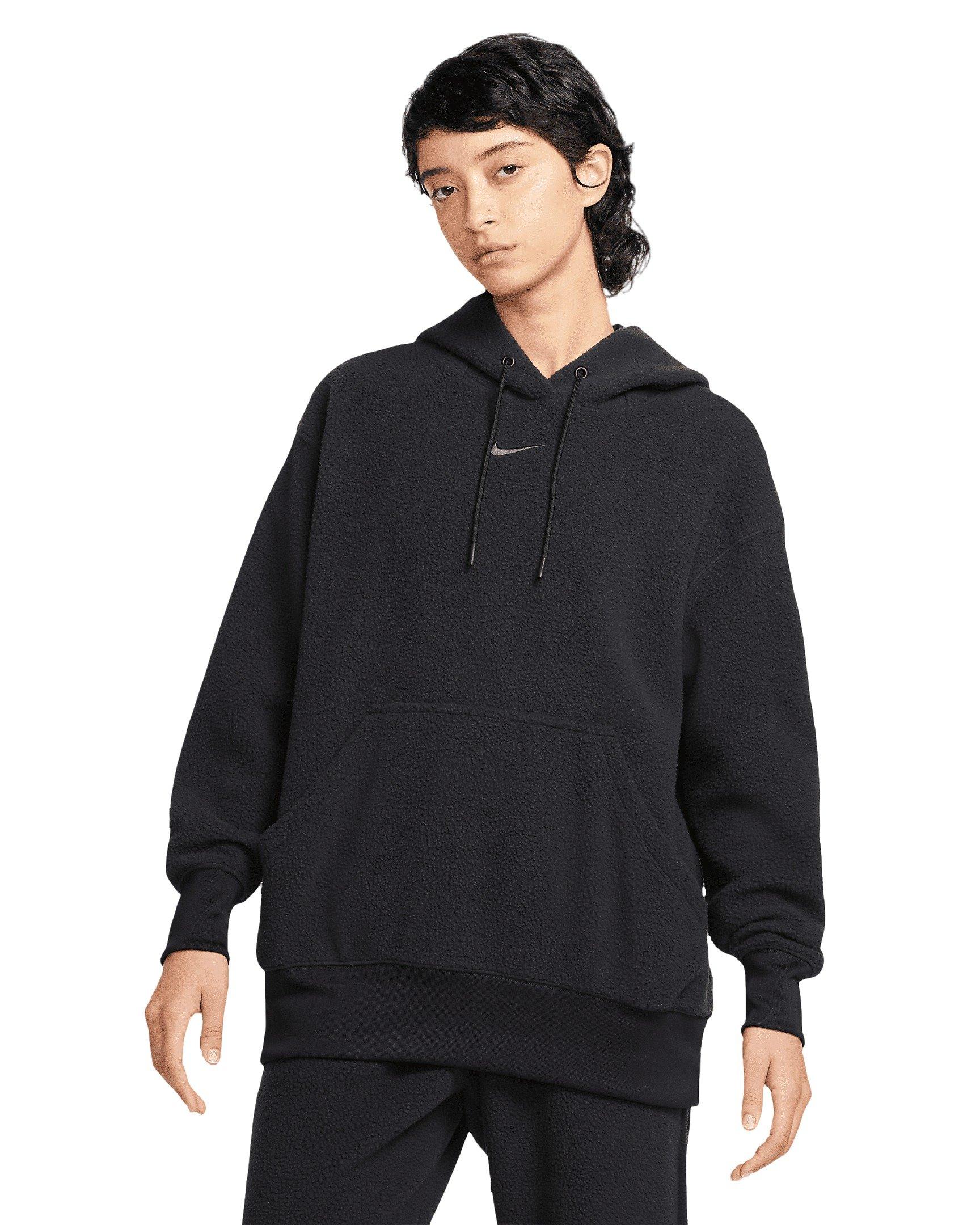 Nike essentials black online hoodie