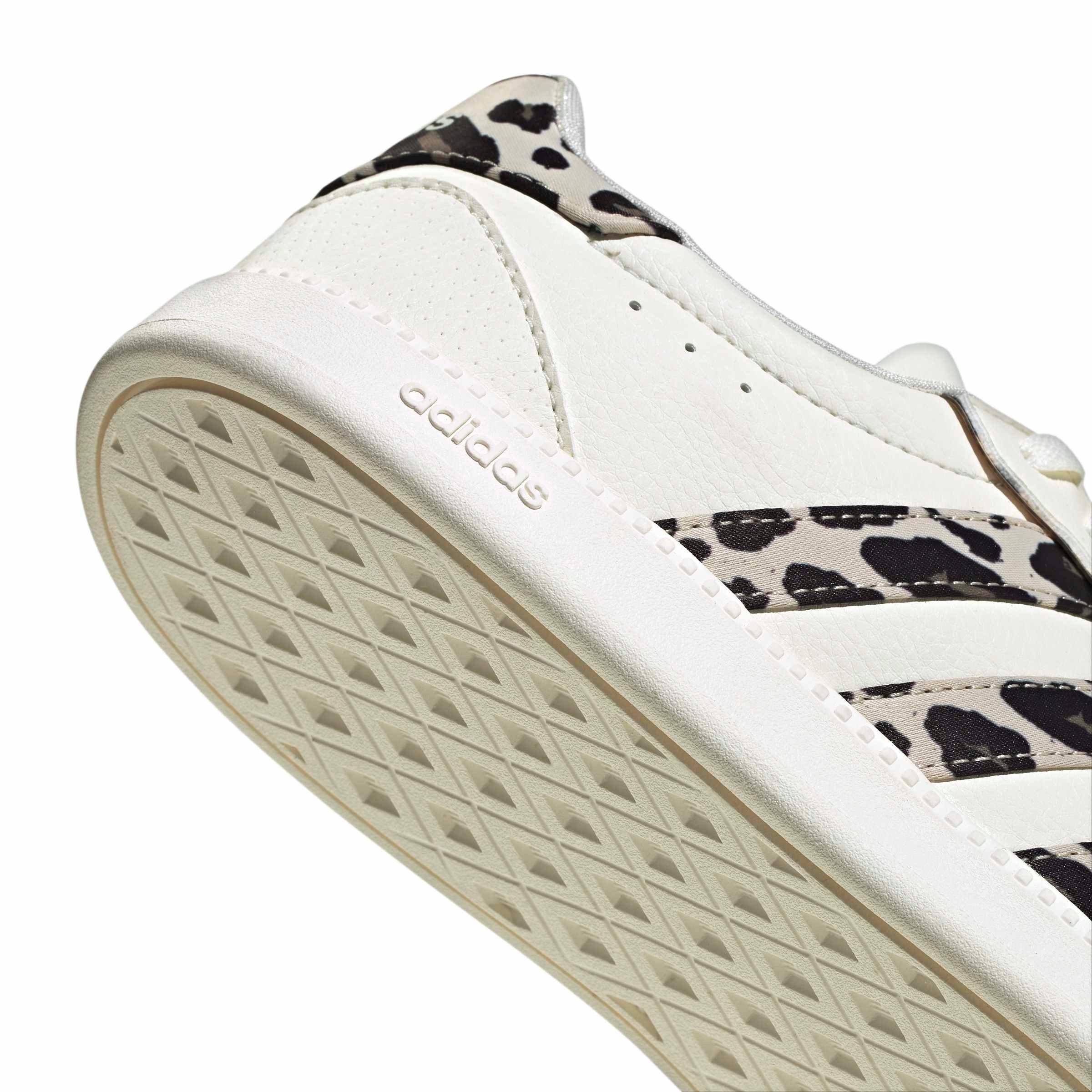 adidas Breaknet Sleek "Core White/Crystal Linen/Khaki Six" Women's Shoe - WHITE/LINEN/KHAKI