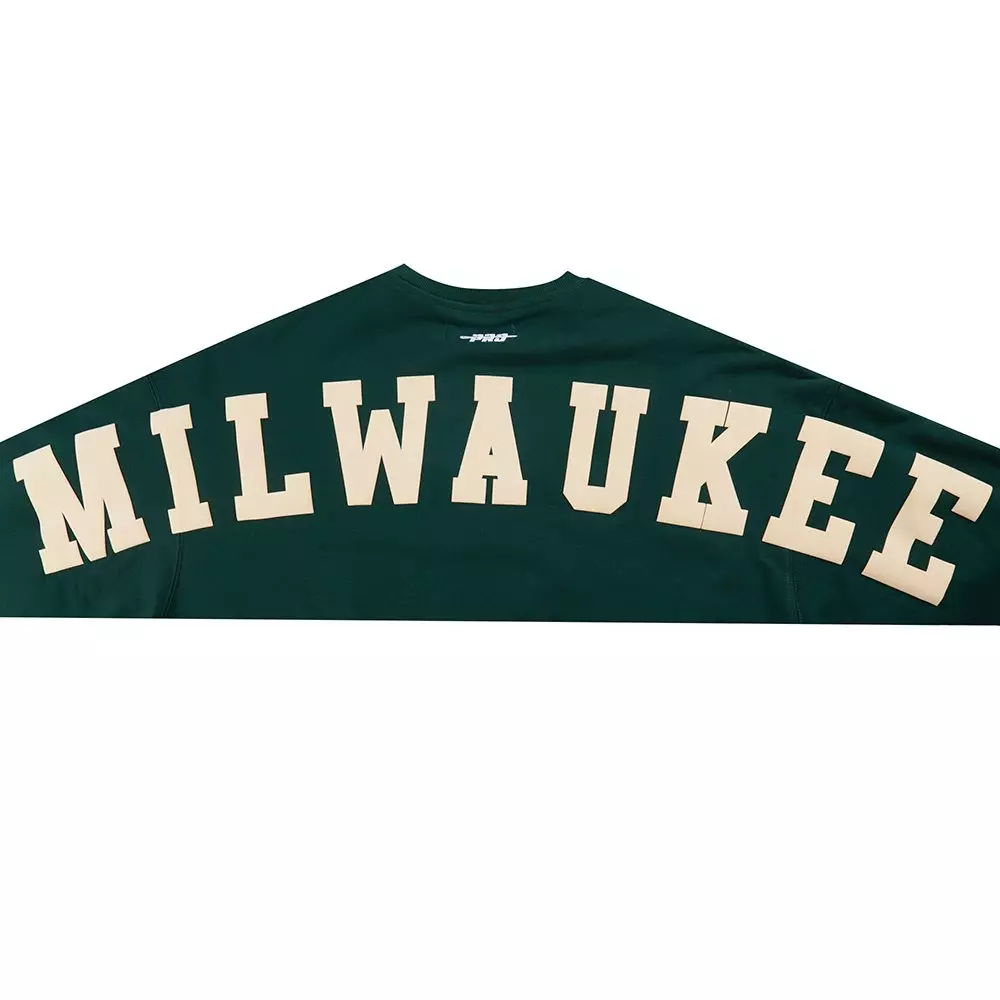 Pro Standard Women's NBA Milwaukee Bucks Wingspan Fleece Crewneck Sweatshirt - DK GREEN