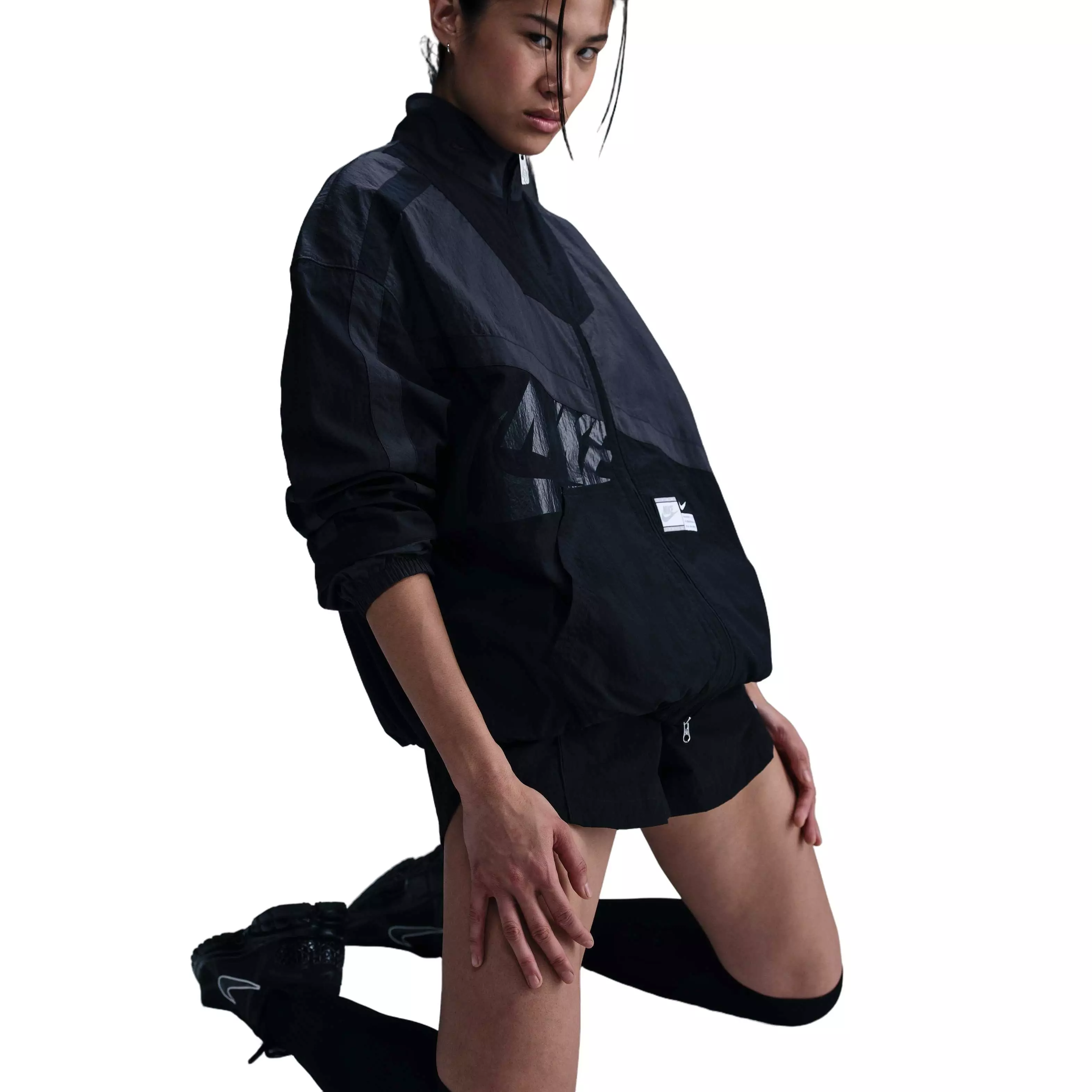 Nike Women's Sportswear Oversized Woven Jacket - Grey - GREY