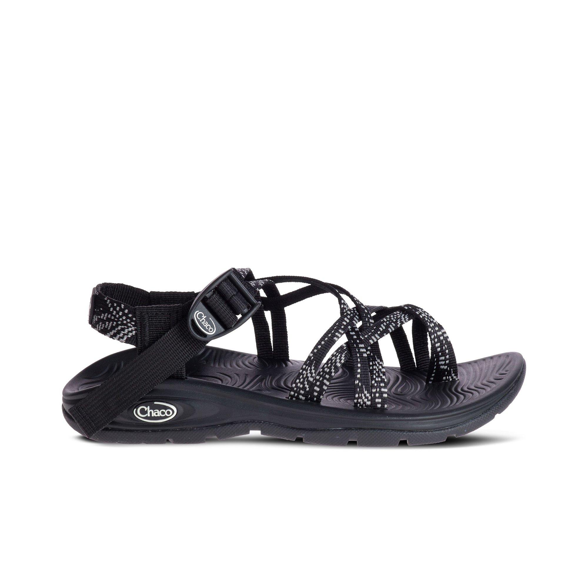 Chacos black hot sale and white womens