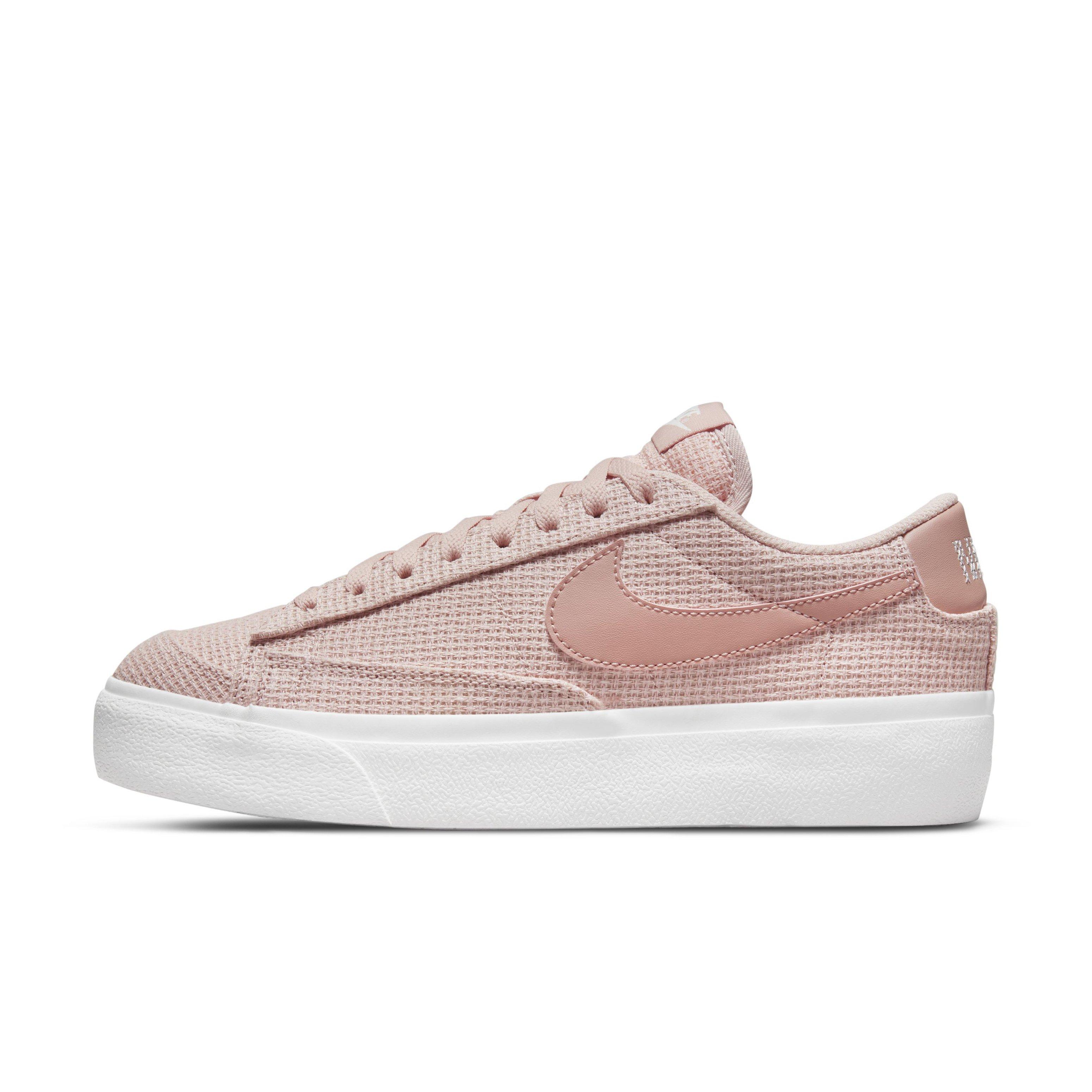 Nike blazer low online rose