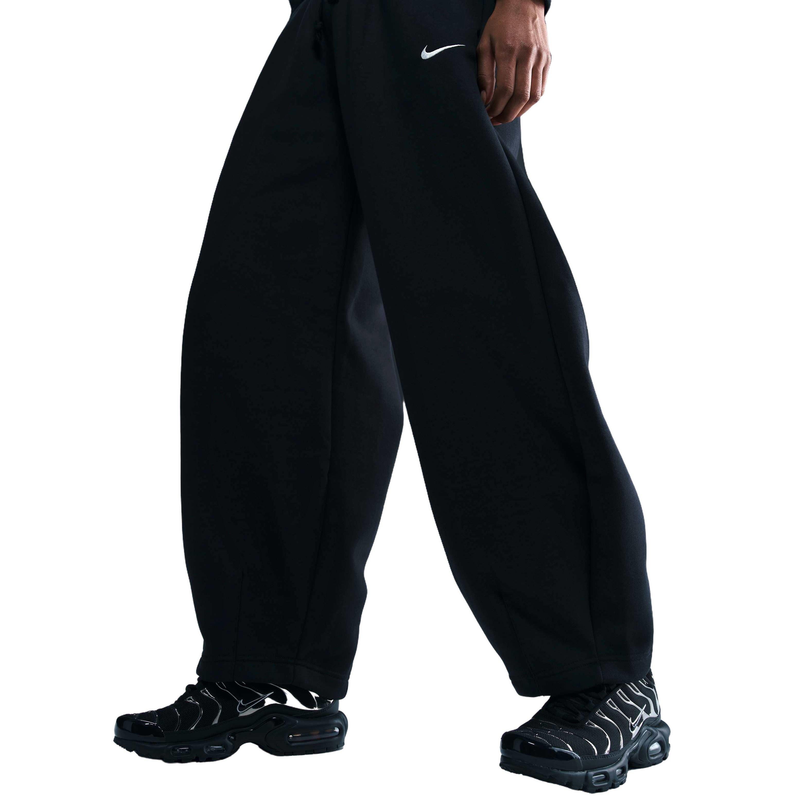 Nike Women's Sportswear Phoenix Fleece Mid-Rise Oversized Tapered Pants - Black - BLACK Thumbnail View 3