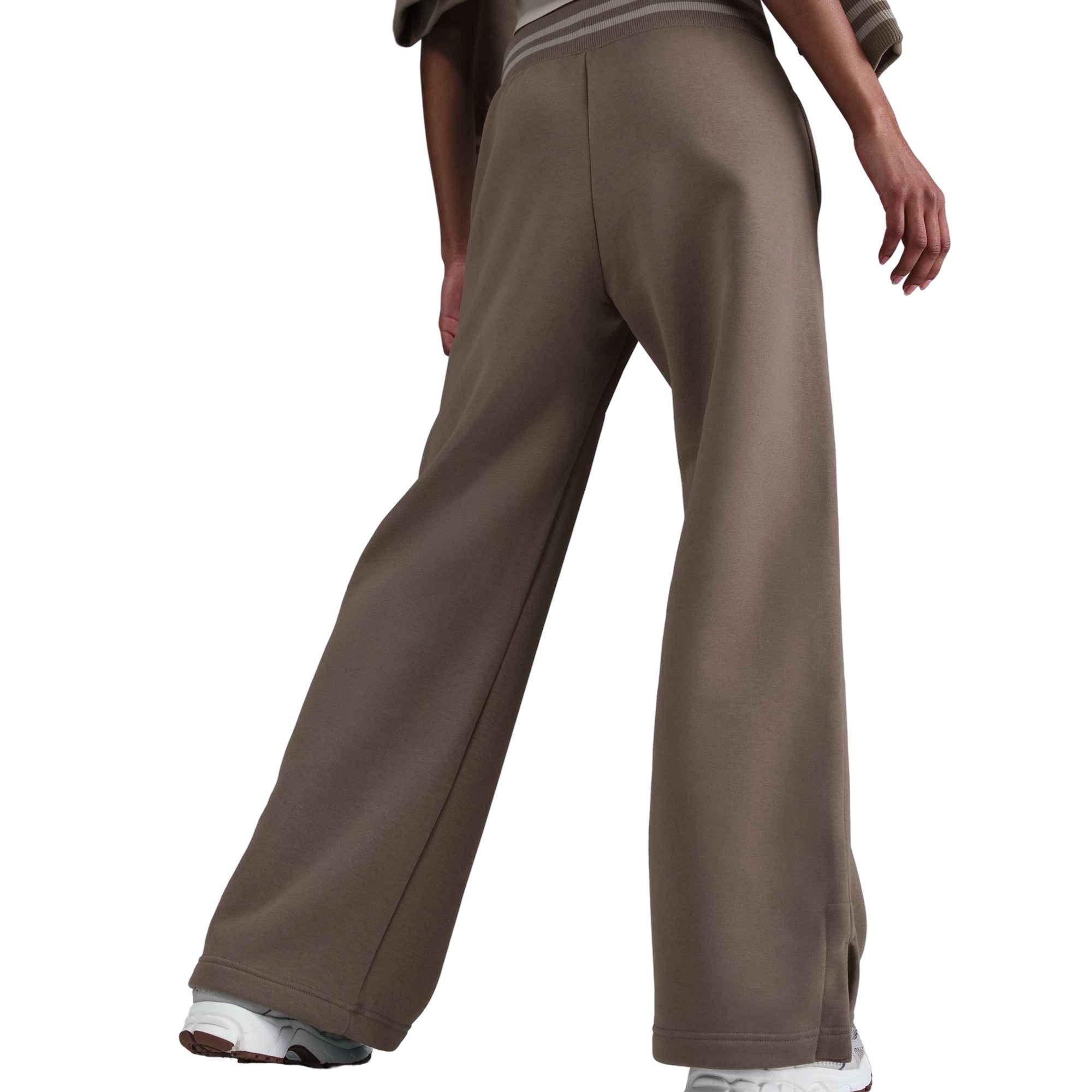 Nike Women's Sportswear Phoenix Fleece Oversized Crewneck Sweat Pants-Brown - BROWN Thumbnail View 2