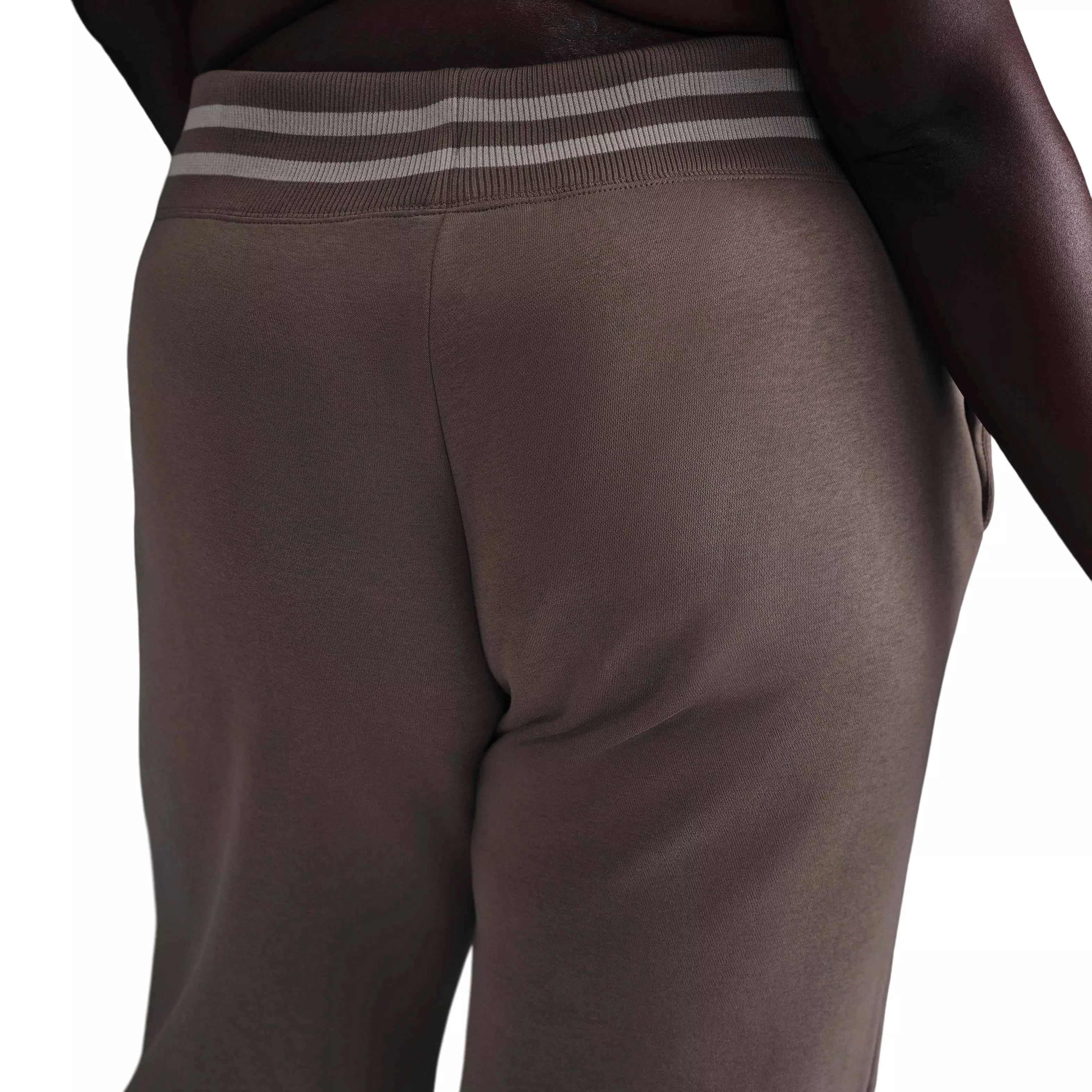 Nike Women's Sportswear Phoenix Oversized Fleece Crewneck Sweat Pants-Brown - BROWN