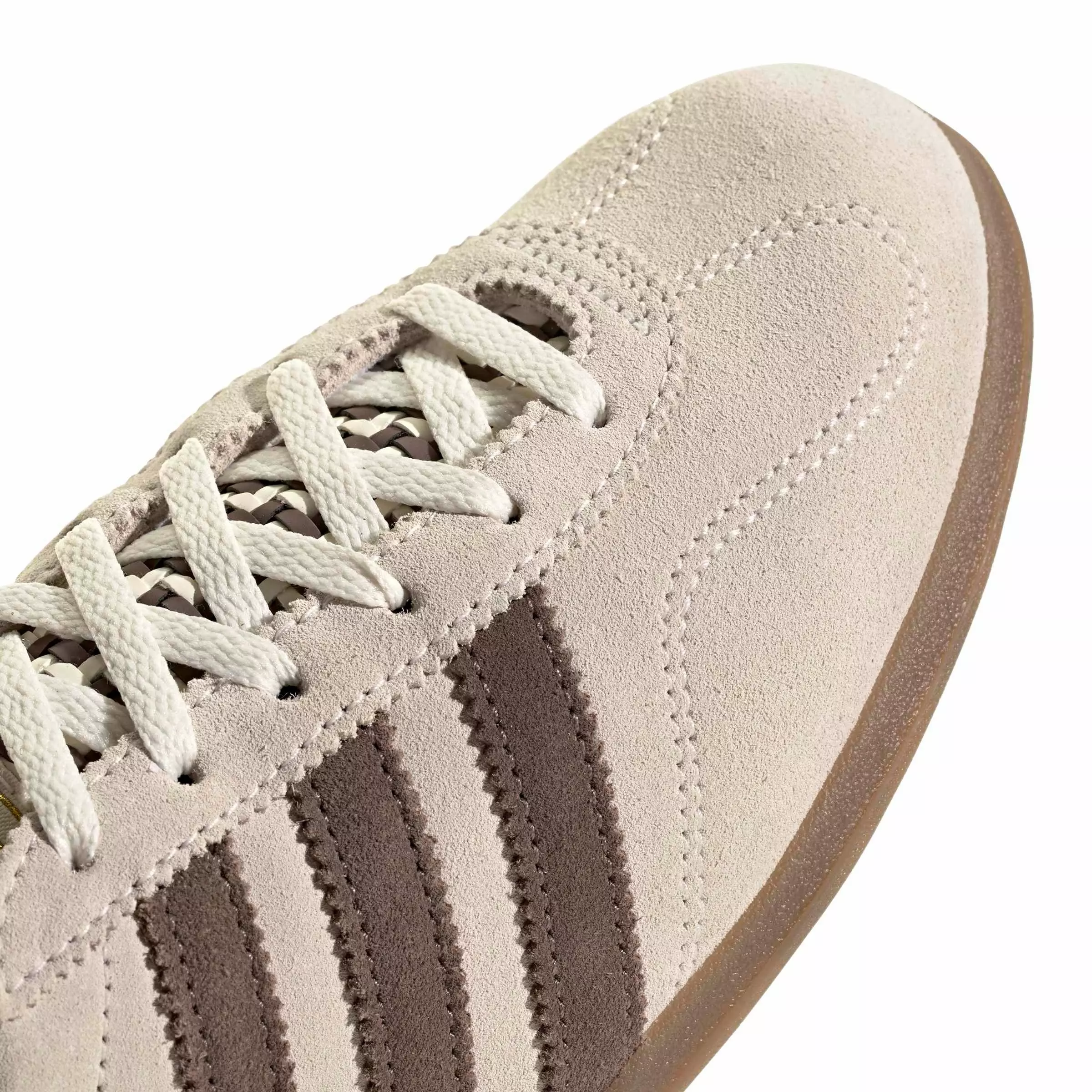 adidas Originals Gazelle Lo Pro "Off White/Earth Strata/Gum 5" Women's Shoe - OFF WHITE/EARTH/GUM