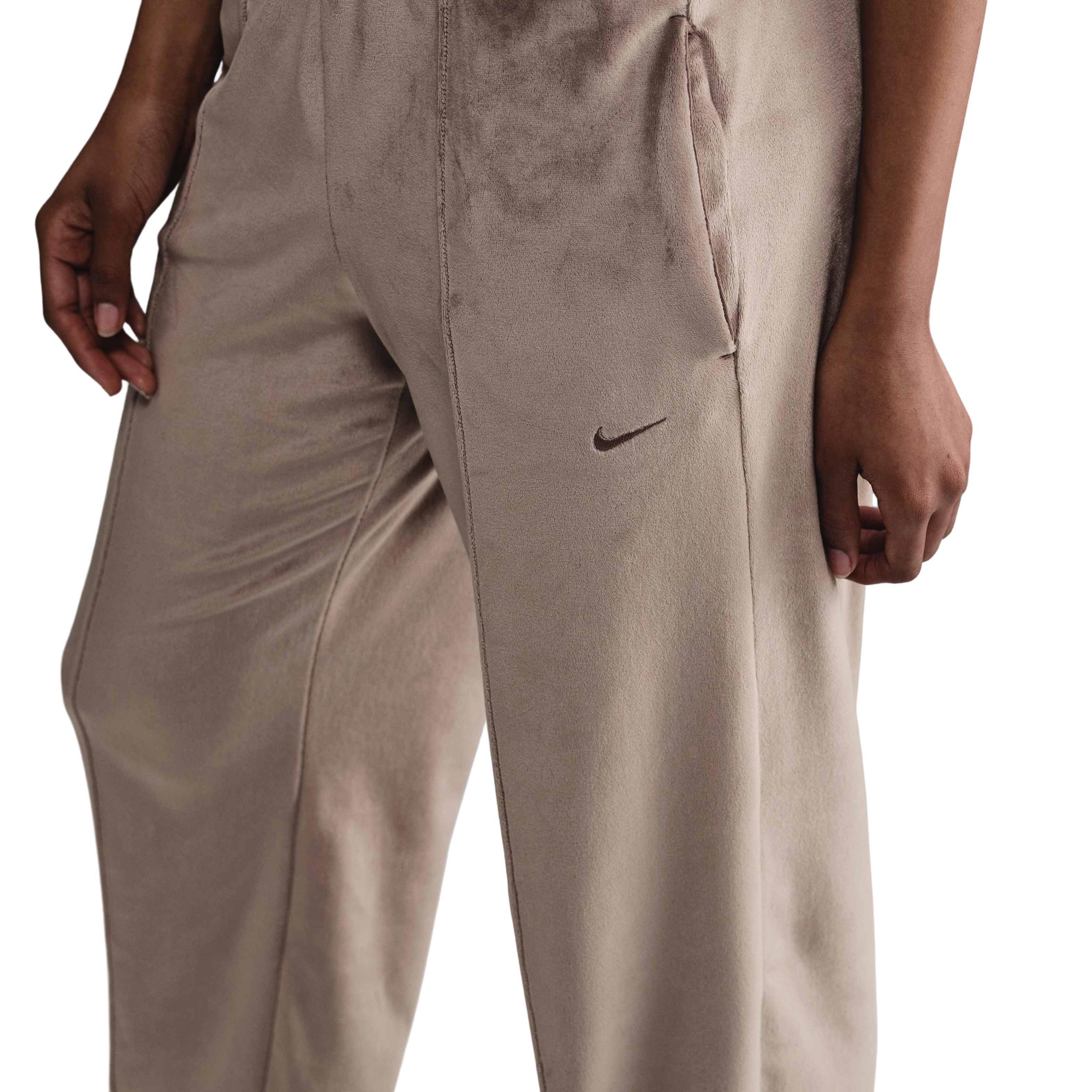 Nike Sportswear Chill Knit Mid-Rise Women's Brown Velour Pants