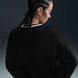 Nike Women's Sportswear Phoenix Fleece Oversized Graphic Crew-Neck Sweatshirt-Black