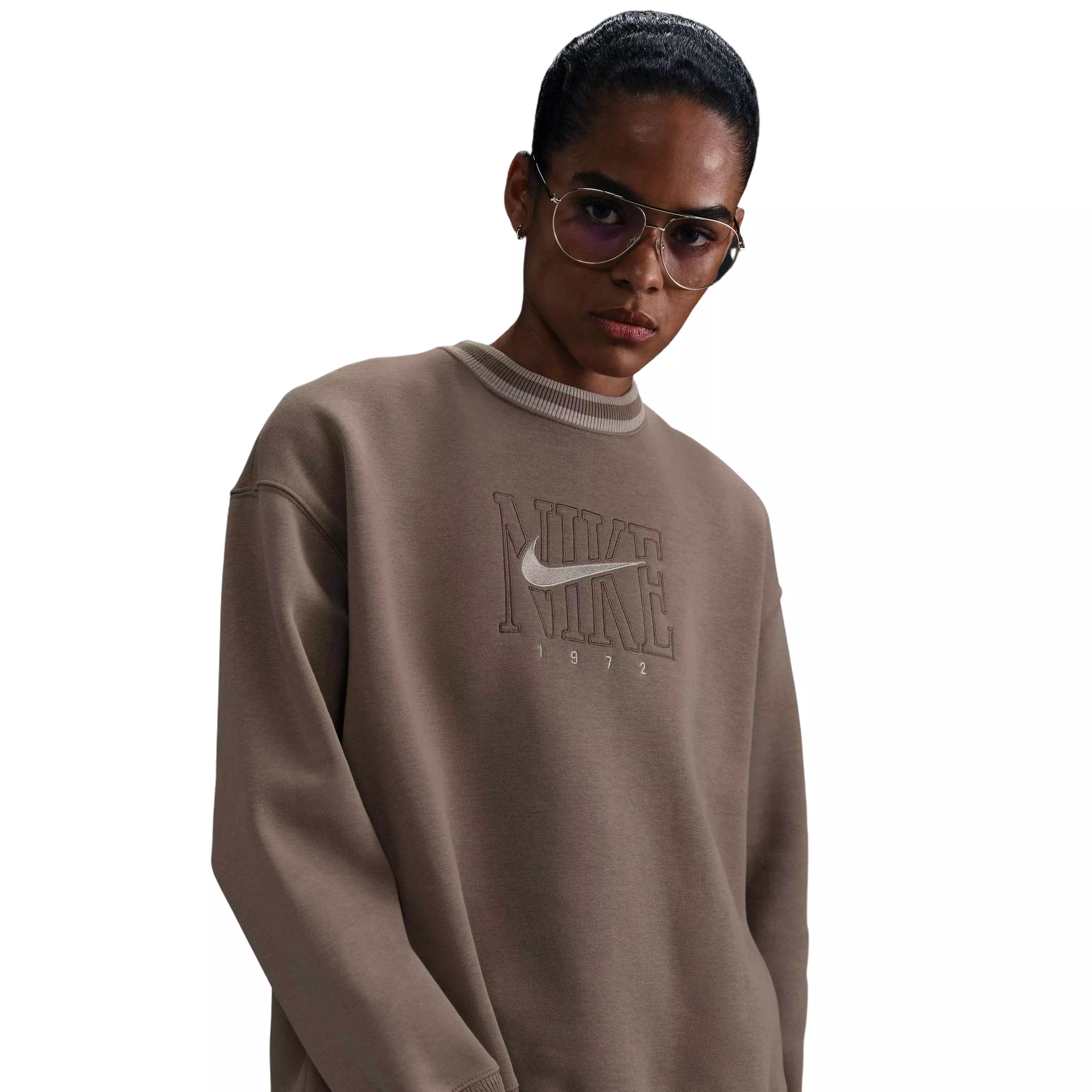 Nike Women's Sportswear Phoenix Fleece Oversized Graphic Crew-Neck Sweatshirt-Brown - BROWN