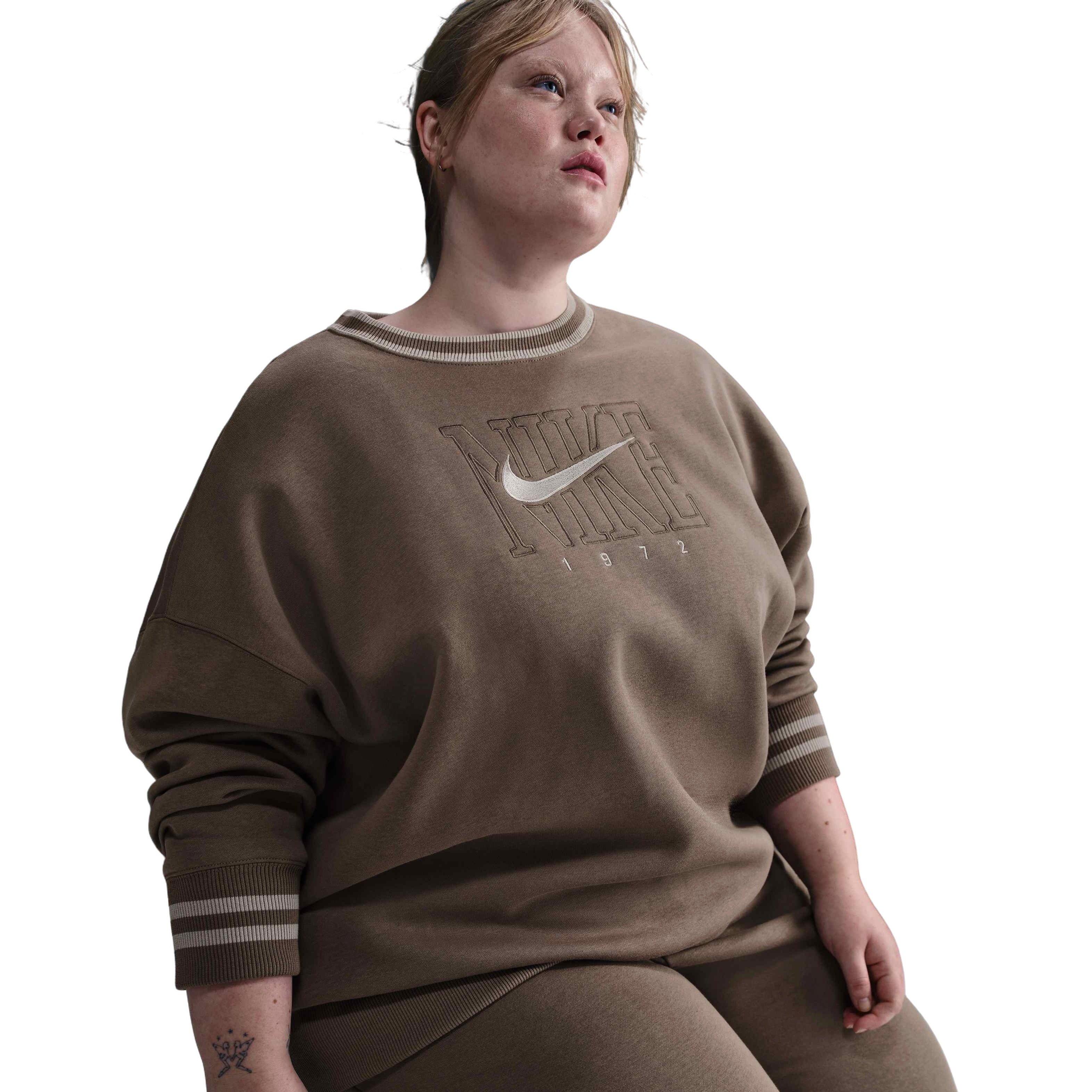 Nike Women's Sportswear Phoenix Fleece Graphic Crew-Neck Sweatshirt -Brown - BROWN Thumbnail View 3