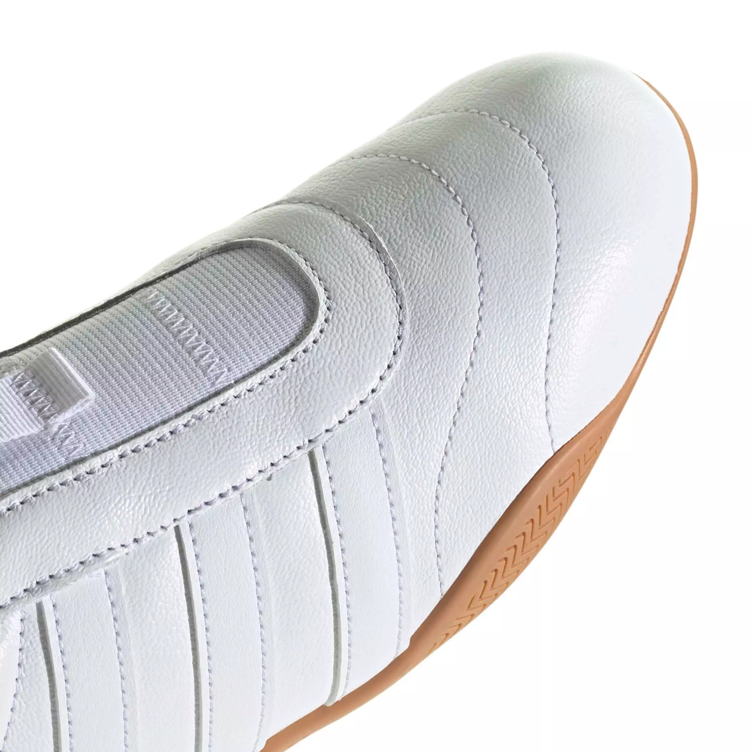 adidas Grand Court Lo Slip On "Ftwr White/Ftwr White/Gum 10" Women's Shoe - WHITE/WHITE/GUM