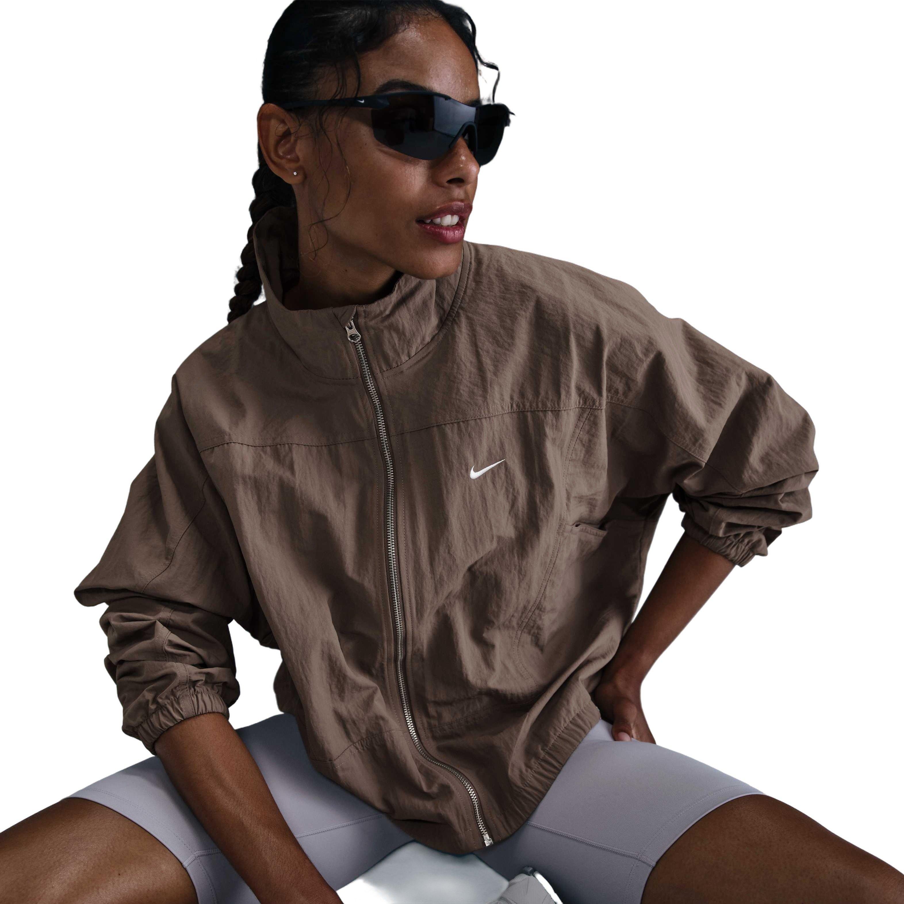 Nike Women's Sportswear Everything Wovens Repel Oversized UV Protection Jacket - Brown - BROWN Thumbnail View 3