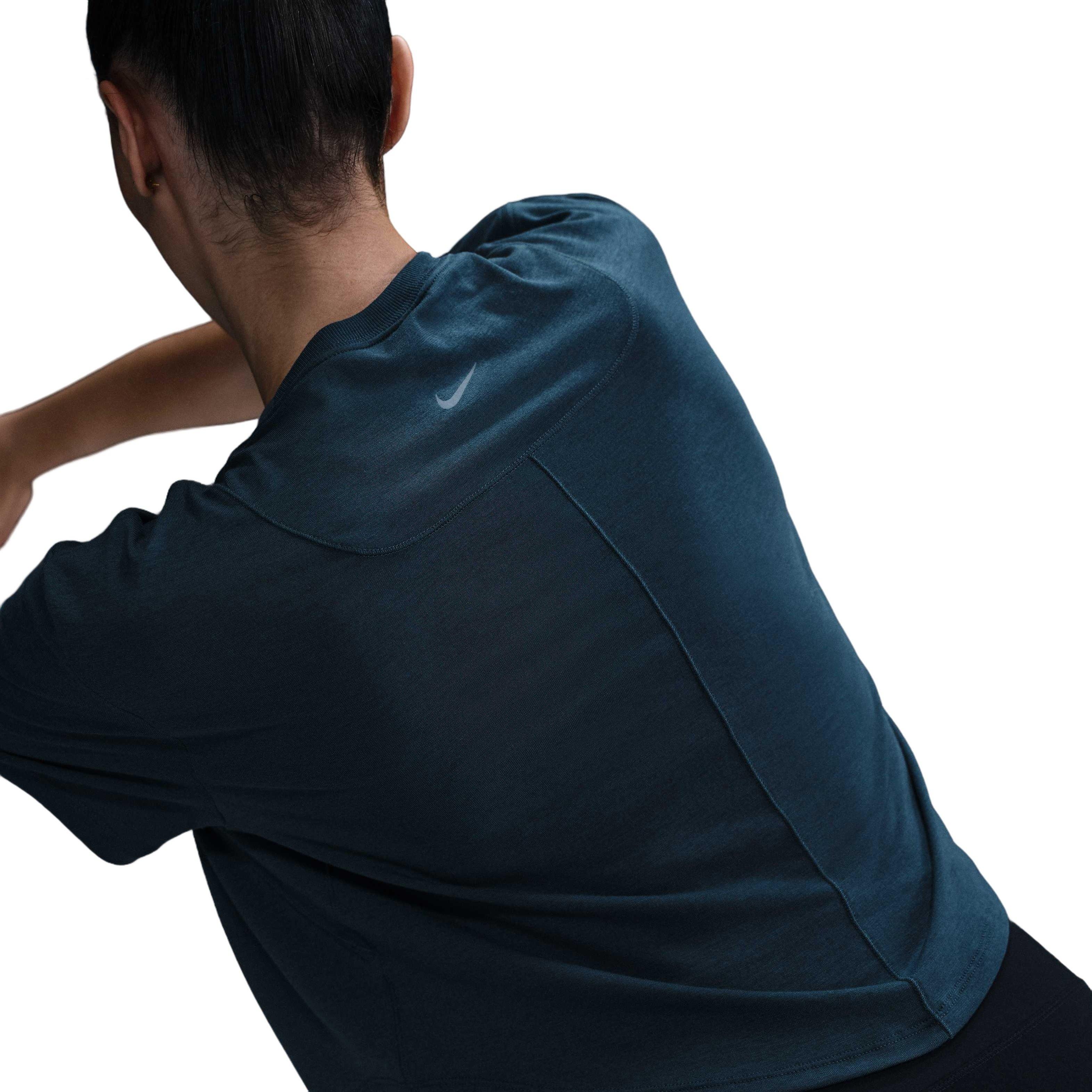 Nike Women's One Relaxed Dri-FIT Cropped Short-Sleeve Top-Blue - BLUE Thumbnail View 2