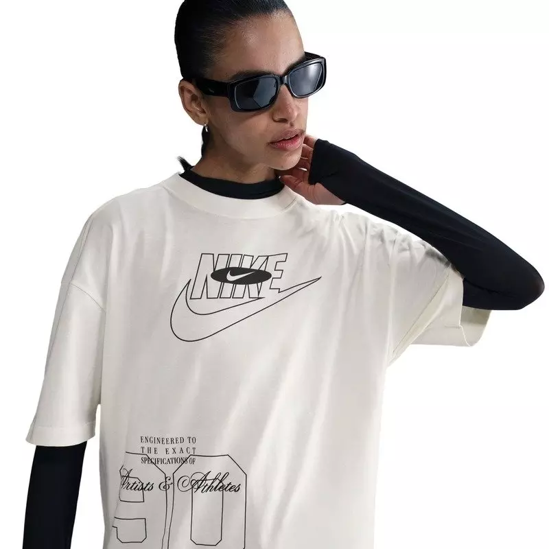 Nike Women's Sportswear Dance Oversized T-Shirt - White - WHITE