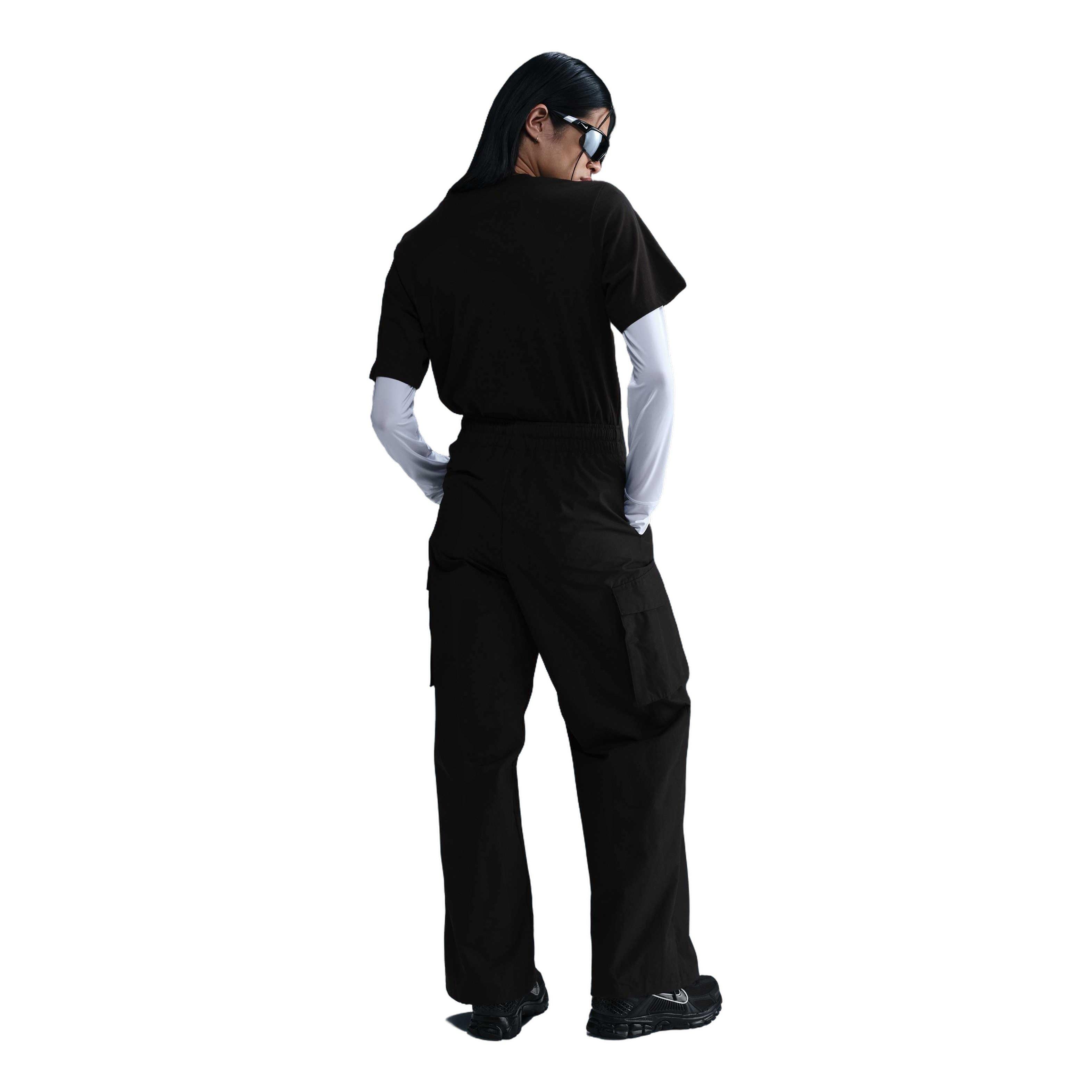 Nike Women's Sportswear Everything Wovens Mid-Rise Cargo Pants - Black - BLACK Thumbnail View 4