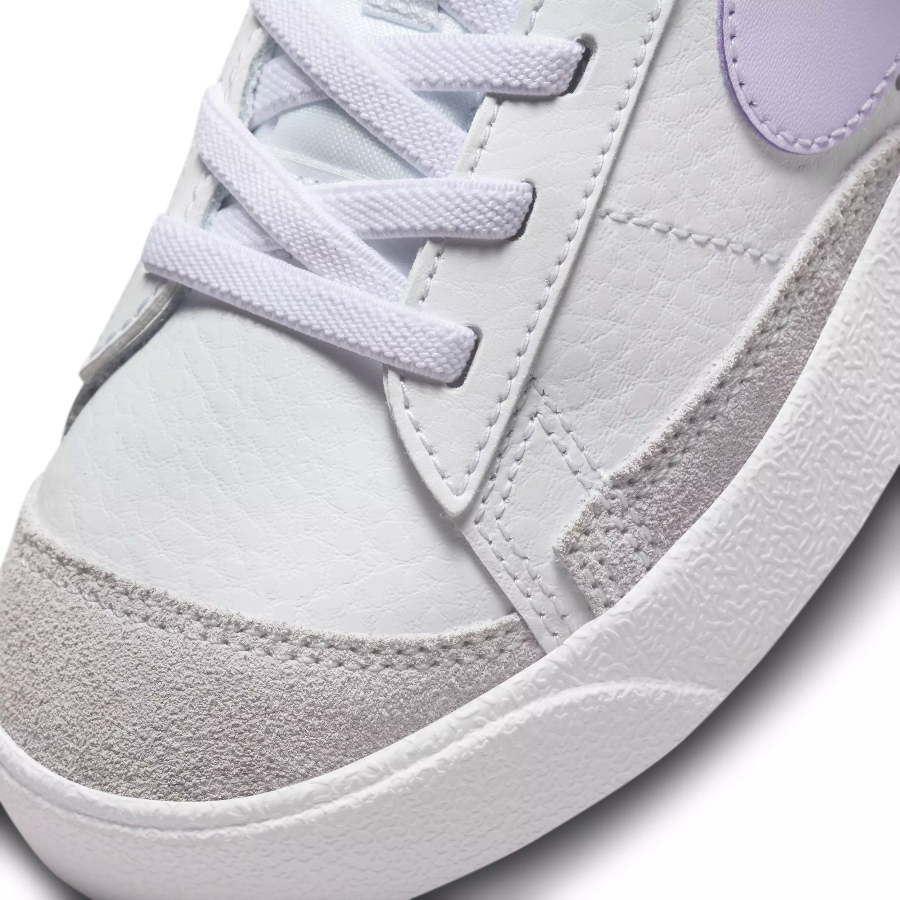 Nike Blazer Low '77 "White/Barely Grape/Metallic Copper" Preschool Girls' Shoe - WHITE/GRAPE/COPPER
