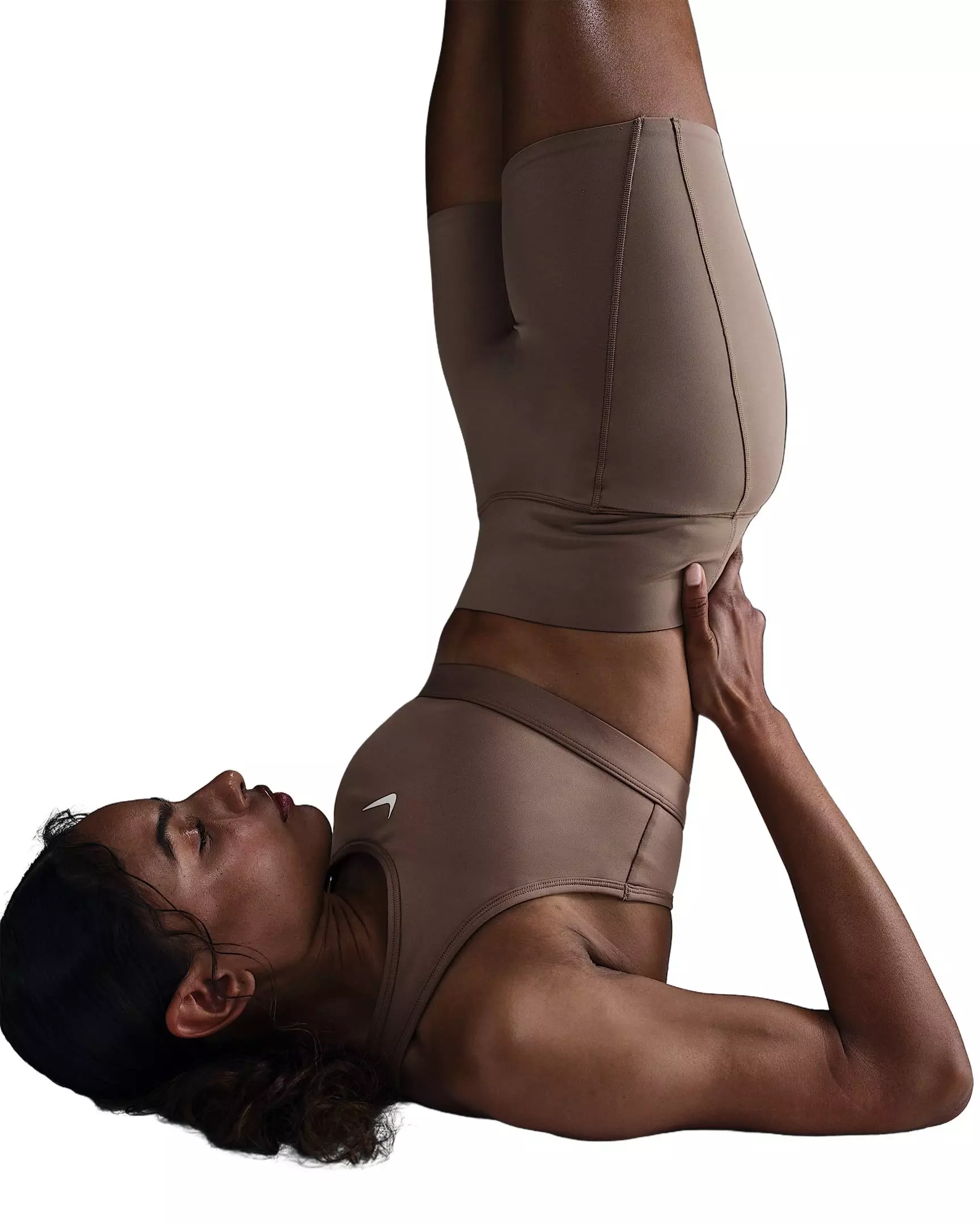 Nike Women's Universa Med-Support High-Waisted 5" Biker Shorts w/Pocket -Brown - BROWN